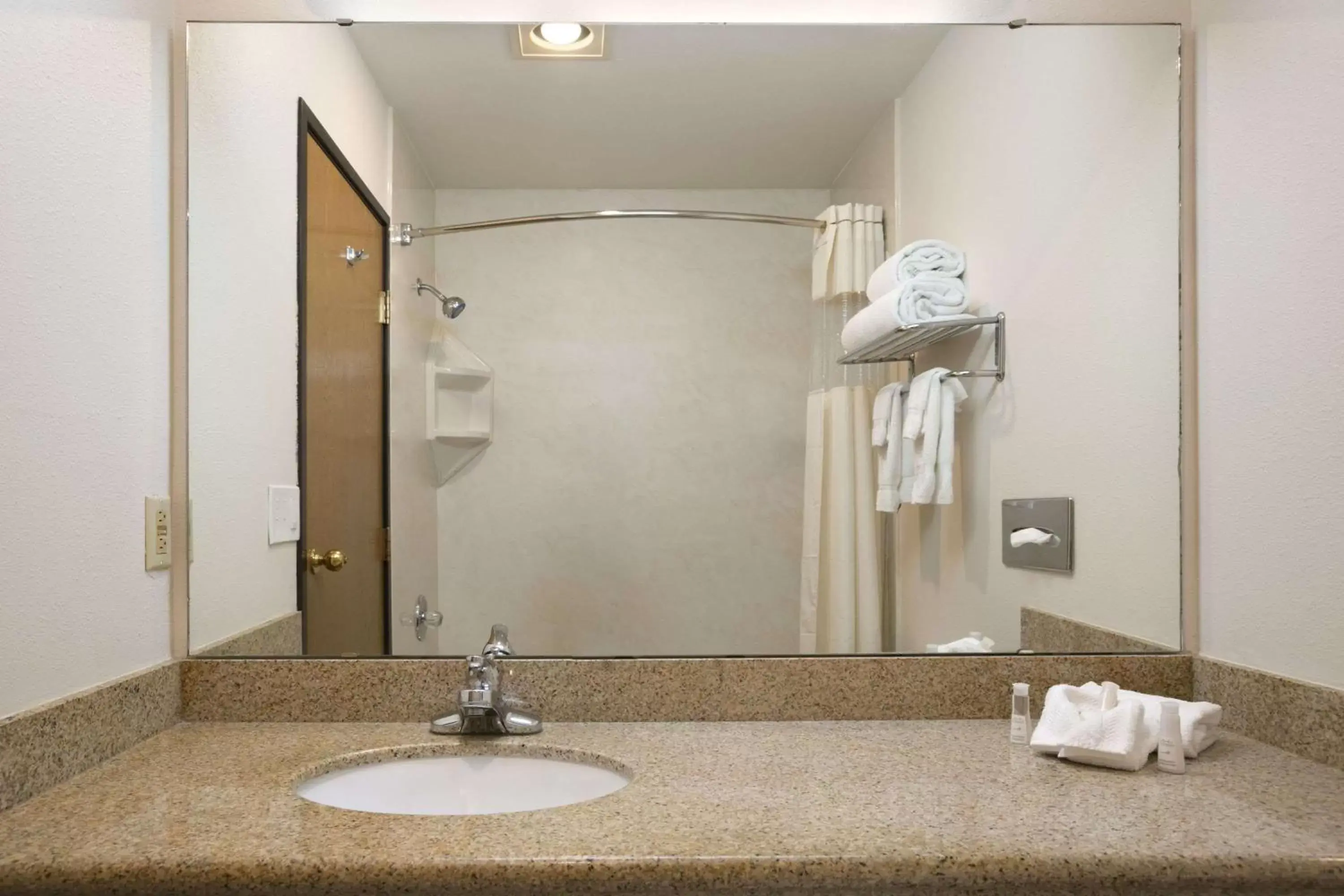 Photo of the whole room, Bathroom in Baymont by Wyndham Seattle/Kirkland WA