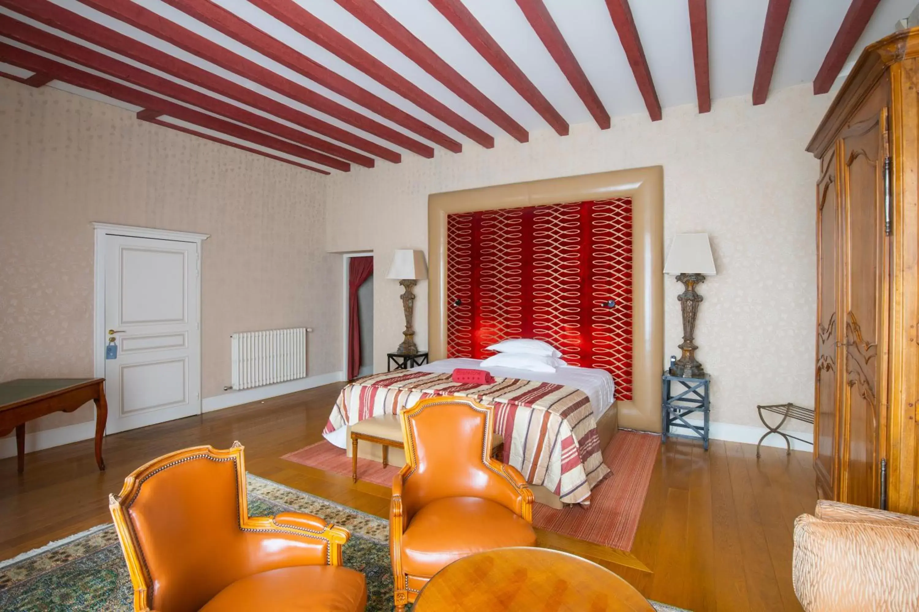 Photo of the whole room, Seating Area in Hôtel & Spa de La Bretesche