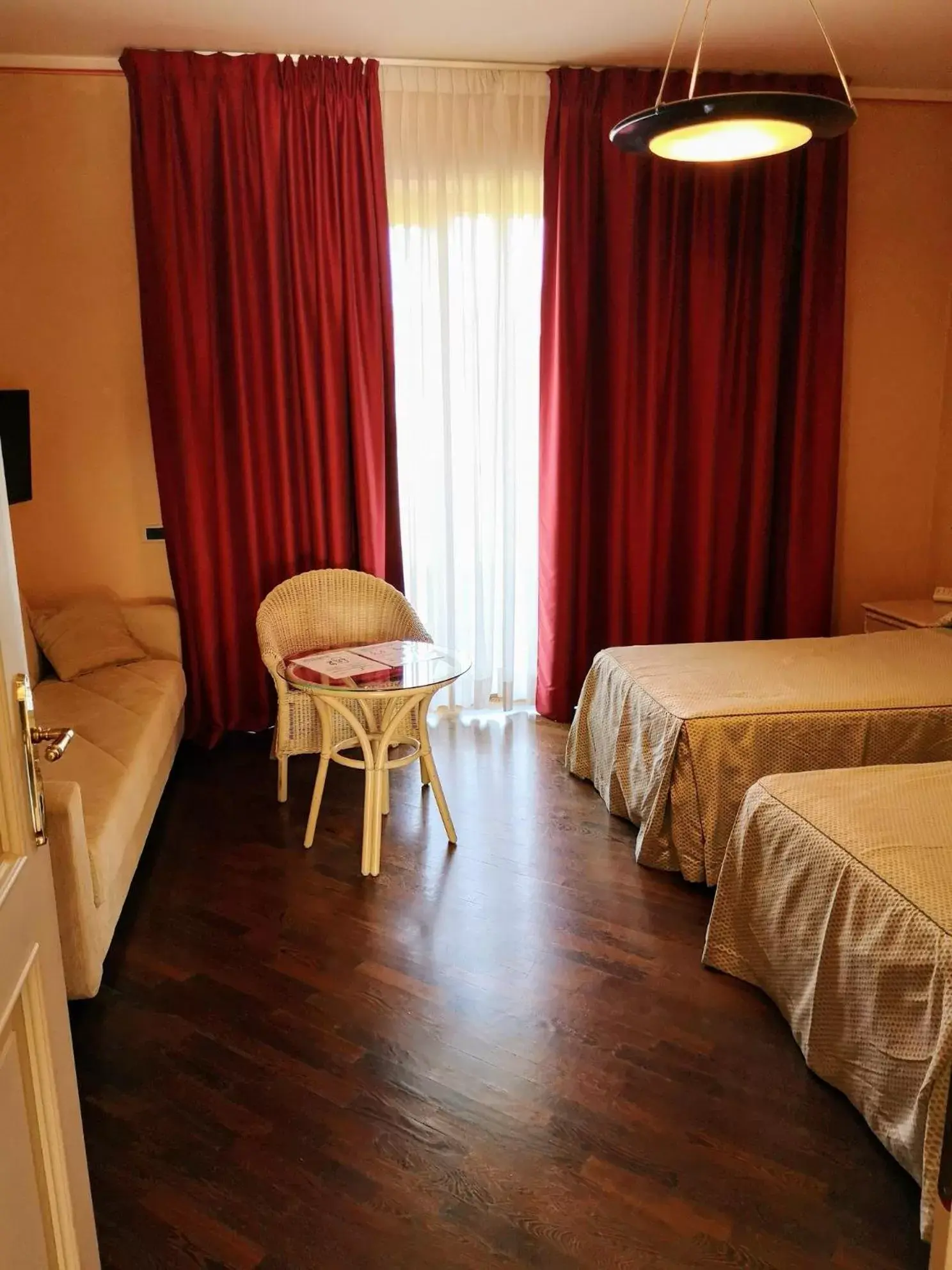 Bed in Serravalle Golf Hotel