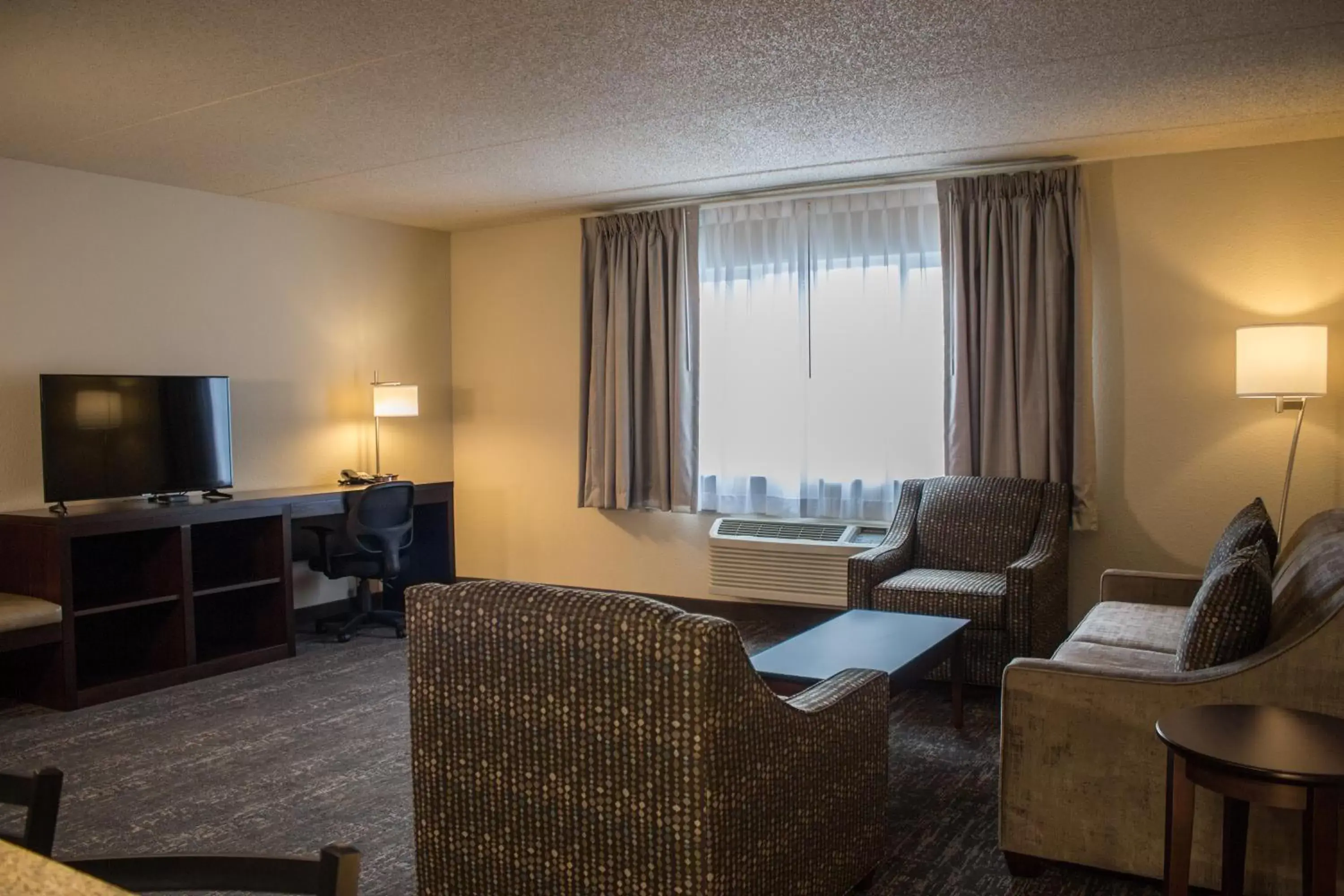 Seating Area in Cobblestone Suites - Oshkosh