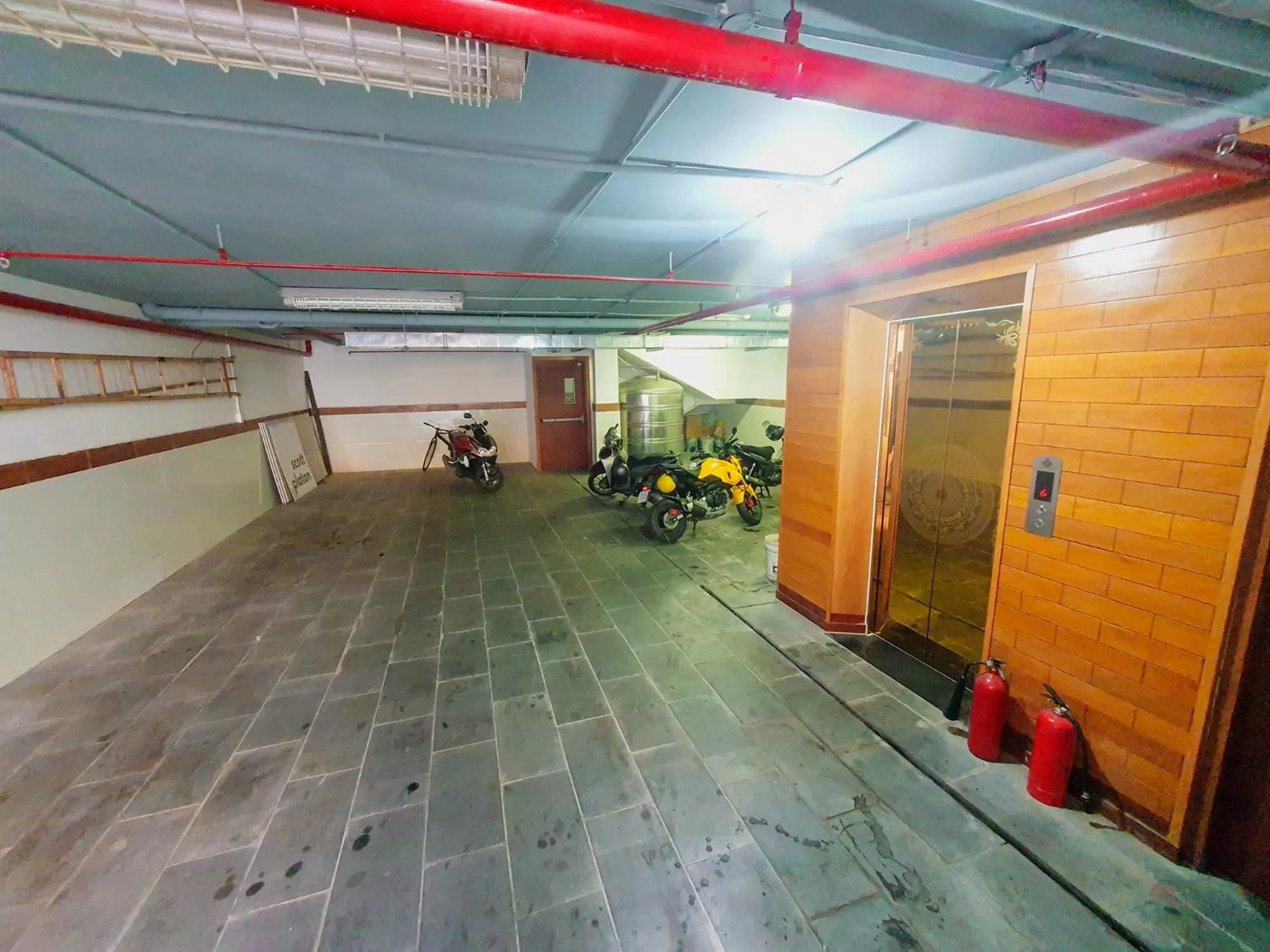 Parking in LEHA Saigon Hotel Airport