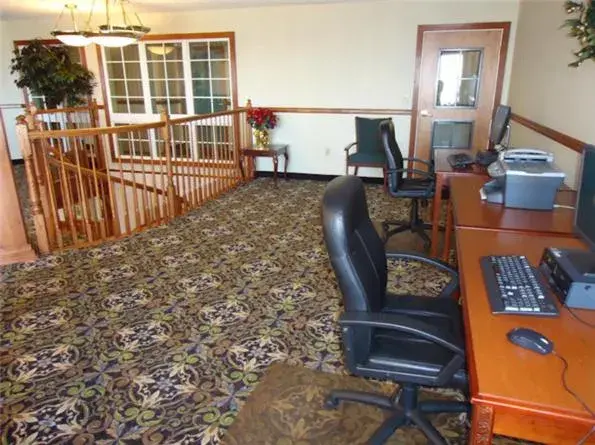 Business facilities in Host Inn an All Suites Hotel