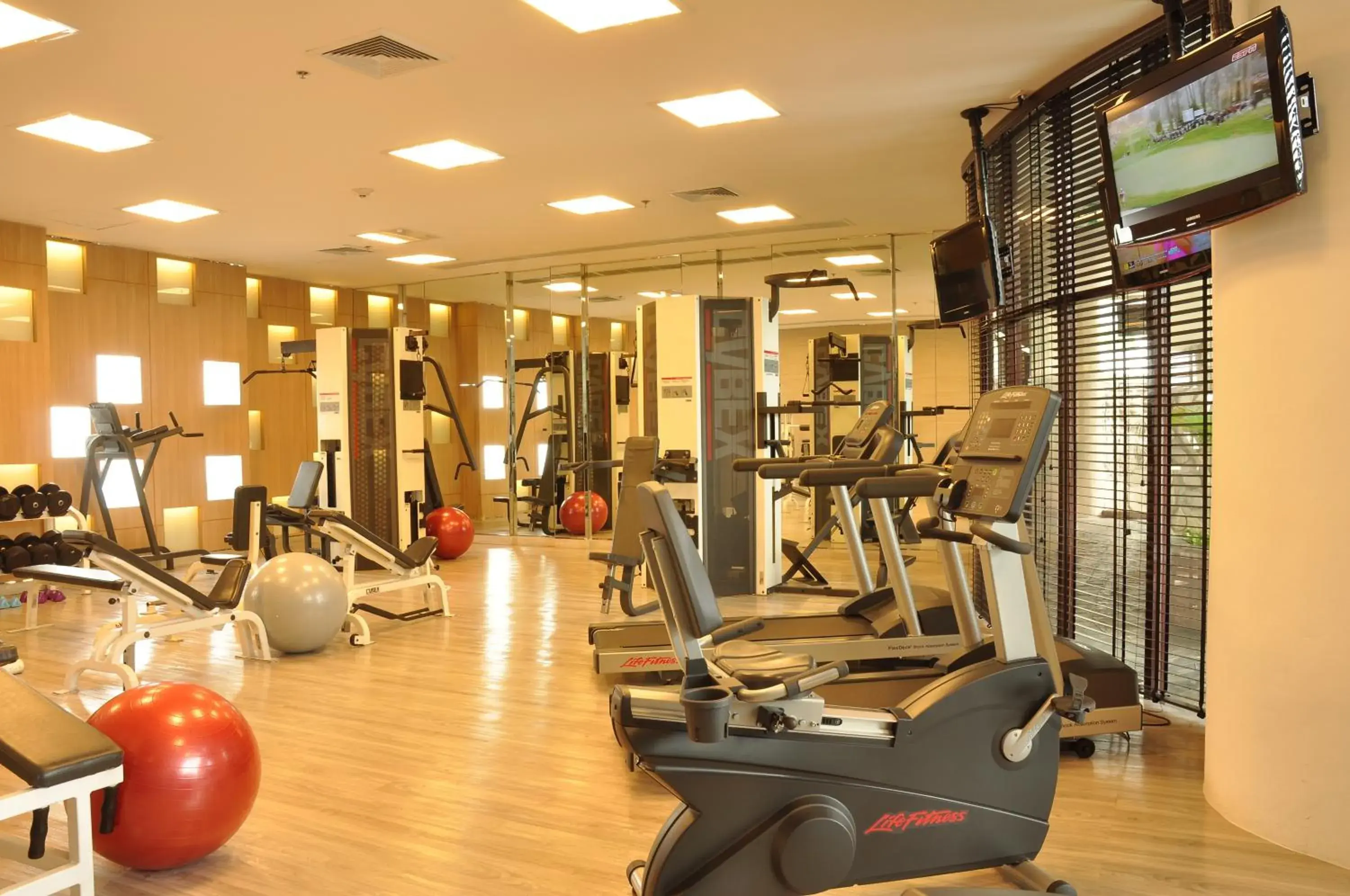 Spa and wellness centre/facilities, Fitness Center/Facilities in Century Park Hotel - SHA Extra Plus