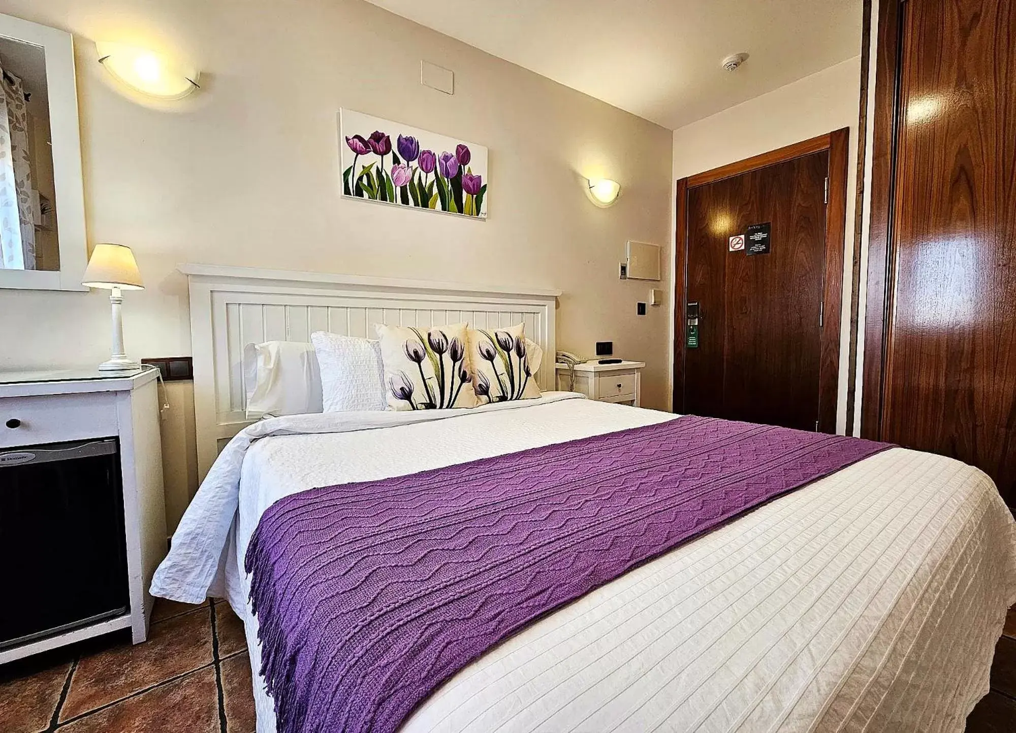 Bedroom, Bed in Hotel Medina de Toledo