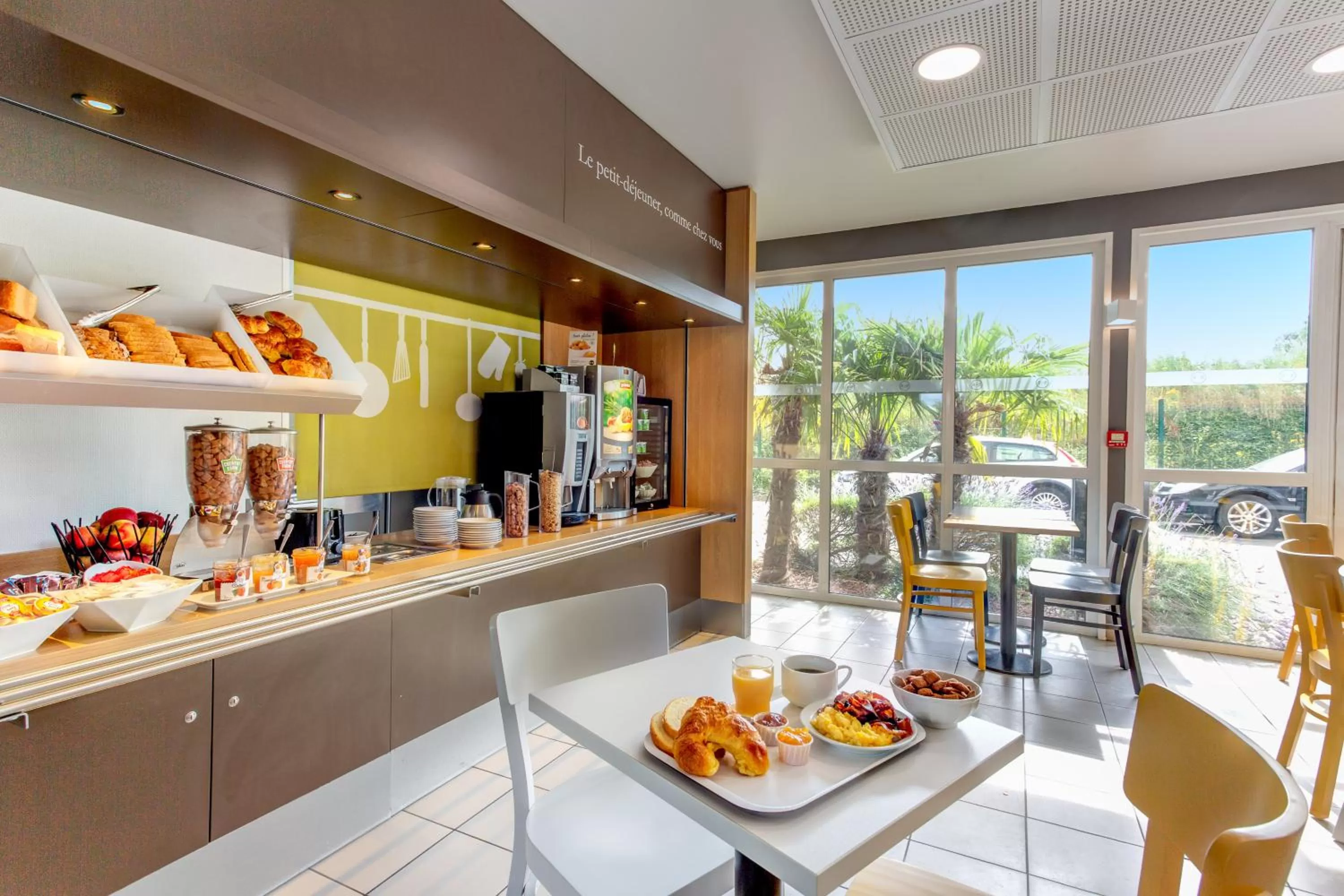 Buffet breakfast in B&B HOTEL Valenciennes Marly