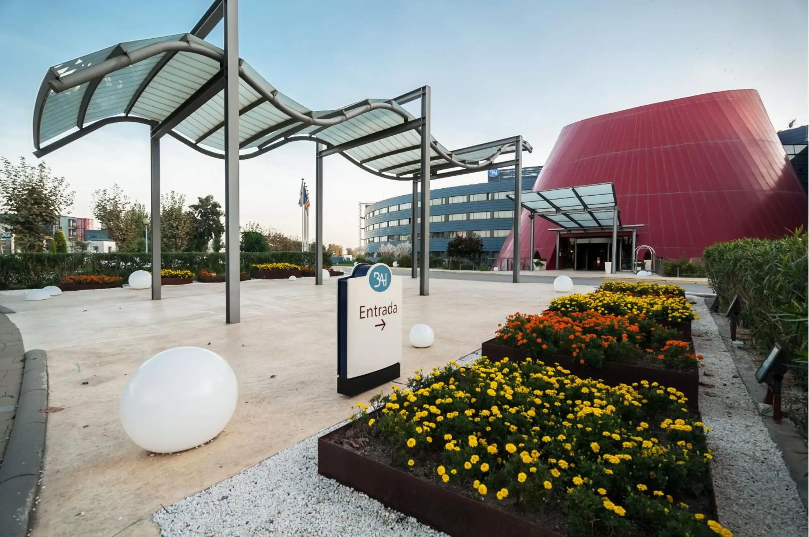 Facade/entrance in BAH Barcelona Airport Hotel