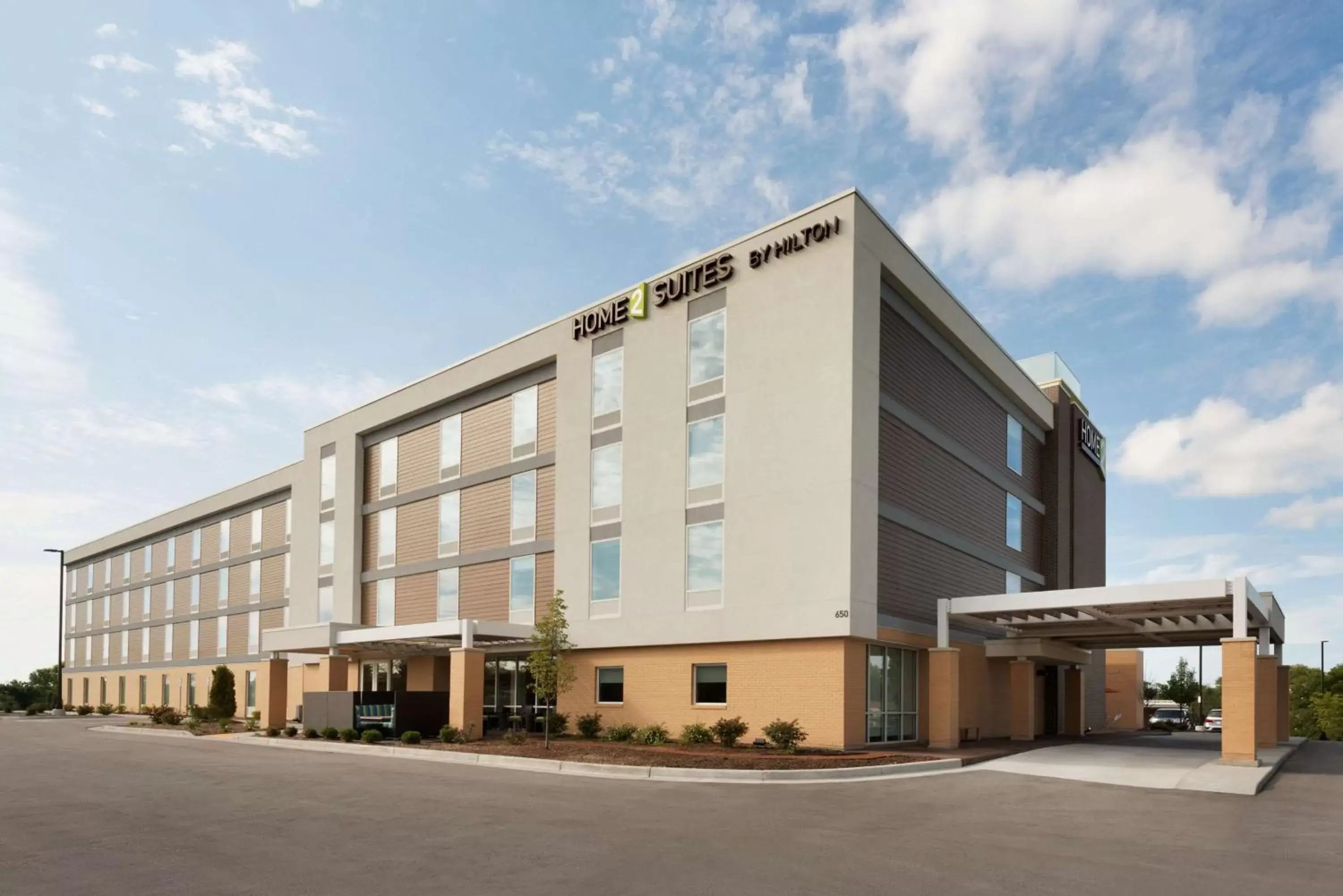 Property Building in Home2 Suites by Hilton Milwaukee Brookfield