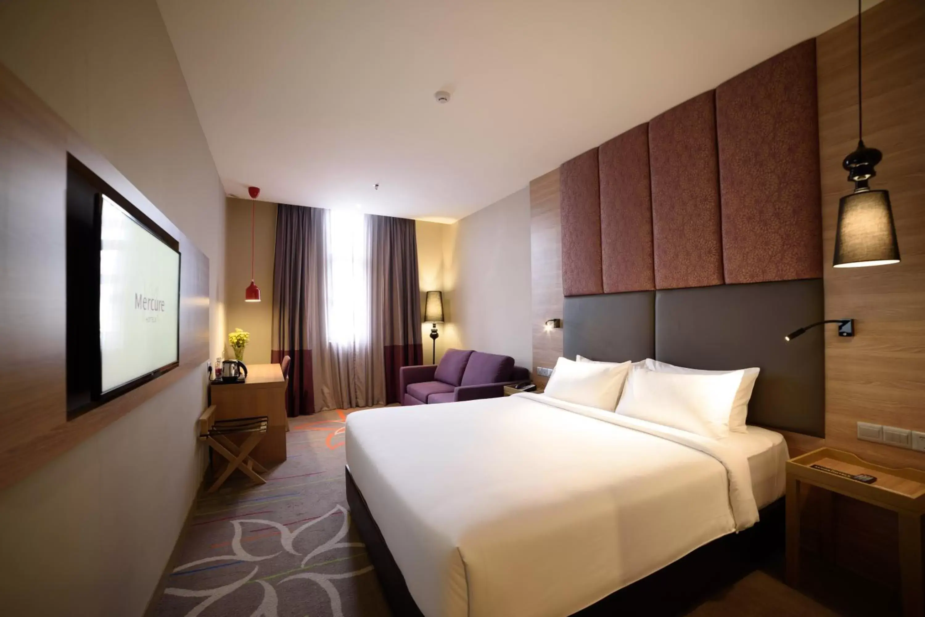 Bed in Mercure Selangor Selayang