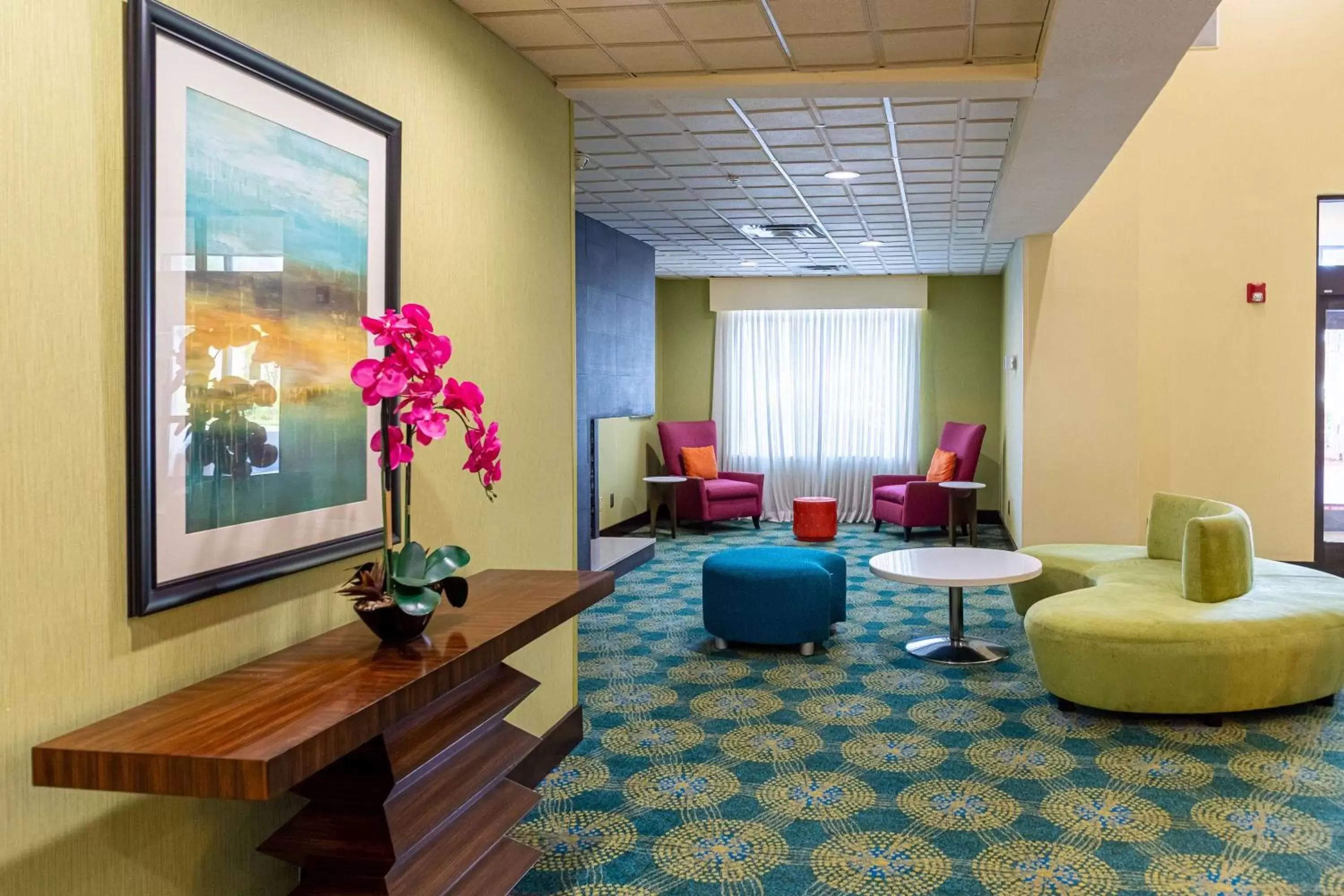 Lobby or reception in Best Western Plus North Savannah