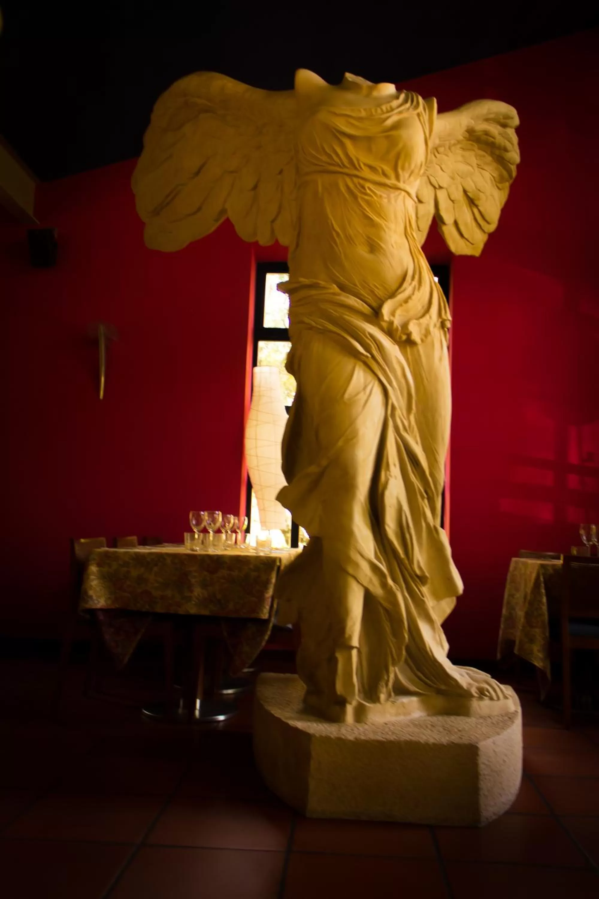 Restaurant/places to eat in Hotel Sara De Ur