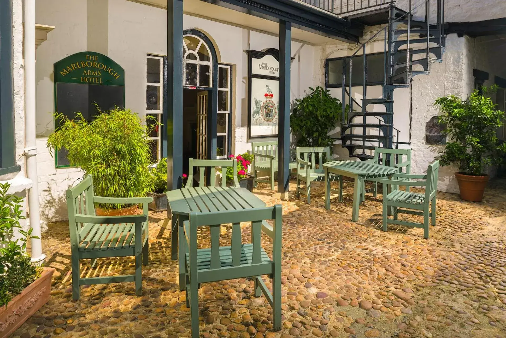 Patio in Marlborough Arms