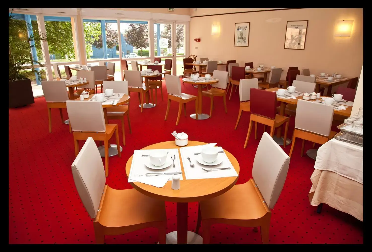 Restaurant/Places to Eat in Best Western Plus La Fayette Hotel et SPA
