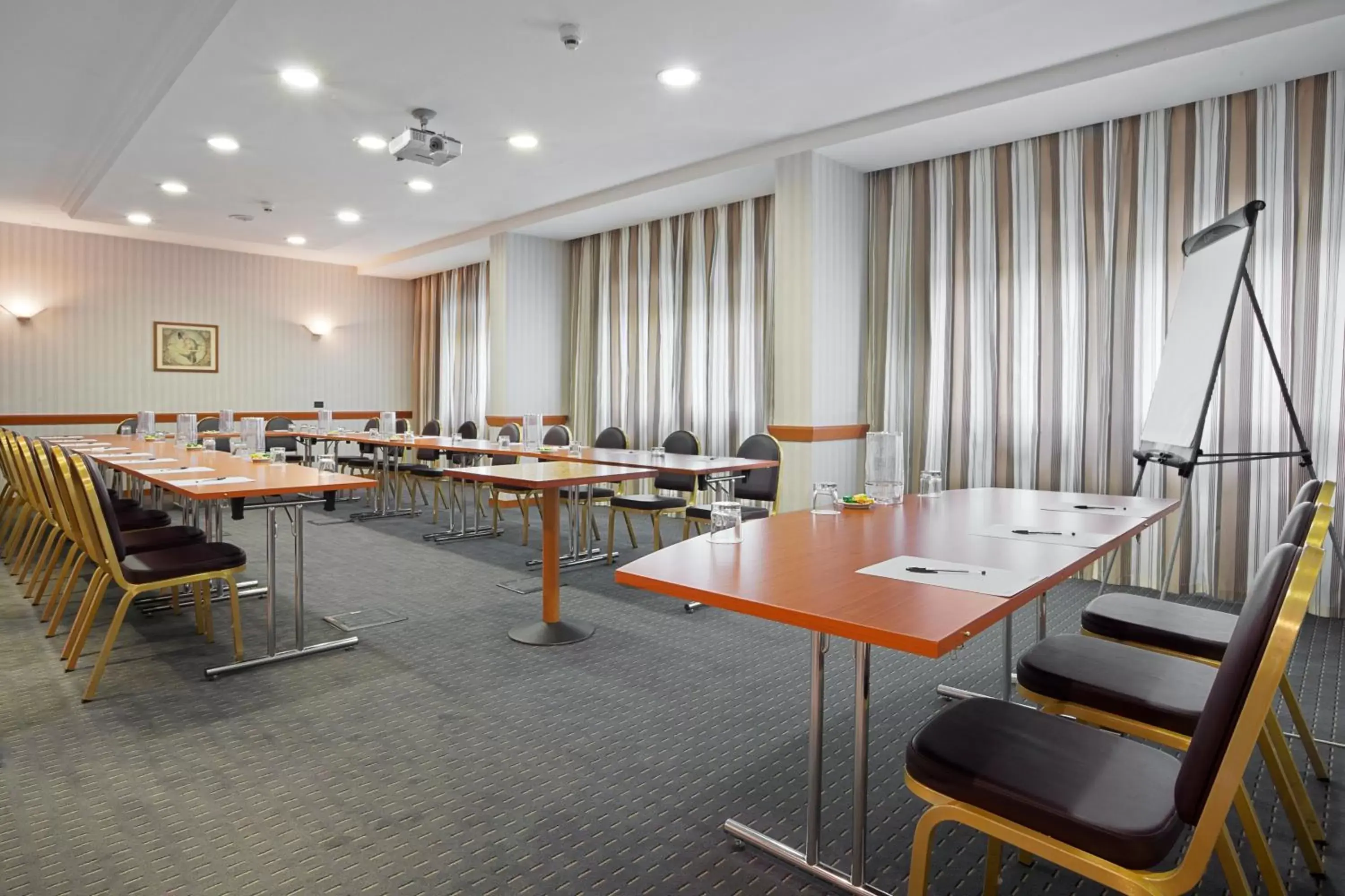 Meeting/conference room in Belstay Milano Assago