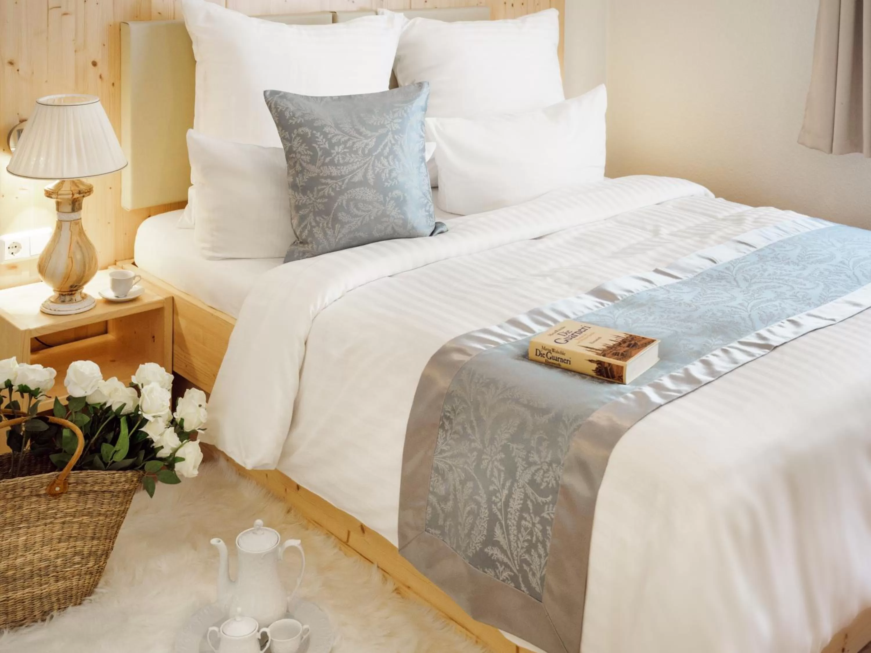 Bed in REGIOHOTEL Germania am Kurpark Bad Harzburg