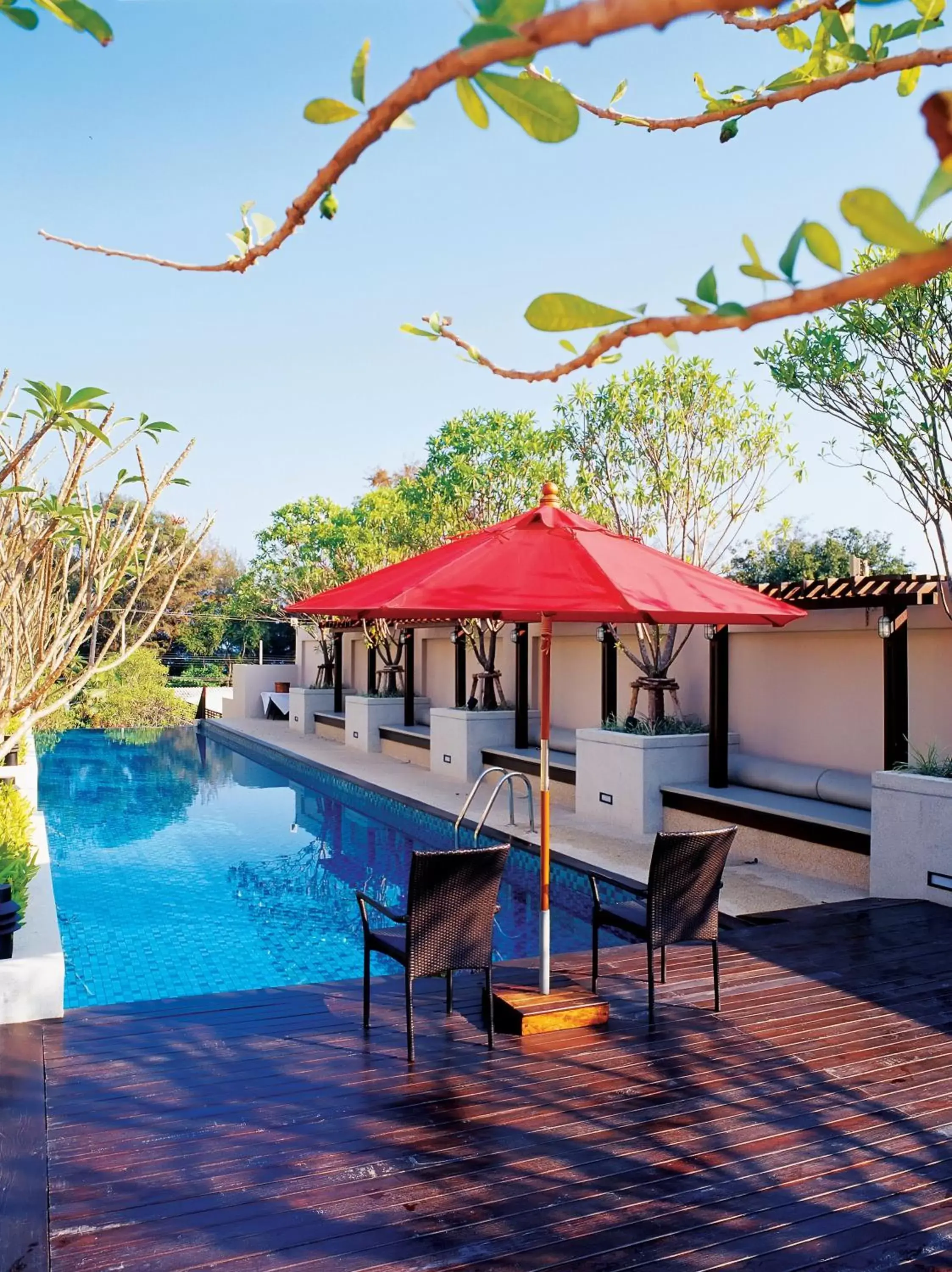 Pool view in Tara Mantra Cha-Am Resort Pool view in Tara Mantra Cha-Am Resort