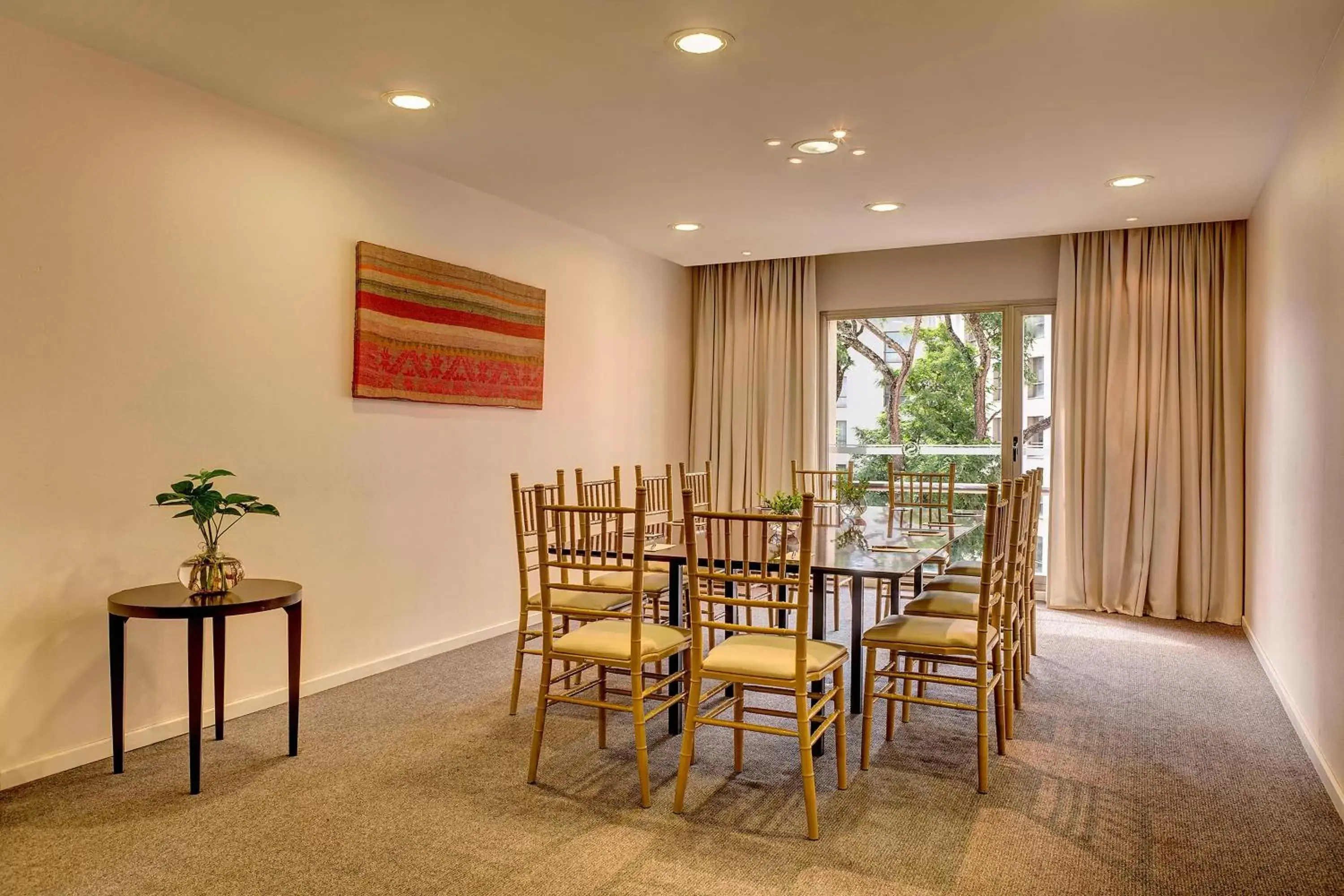 Meeting/conference room, Dining Area in Sheraton Salta Hotel