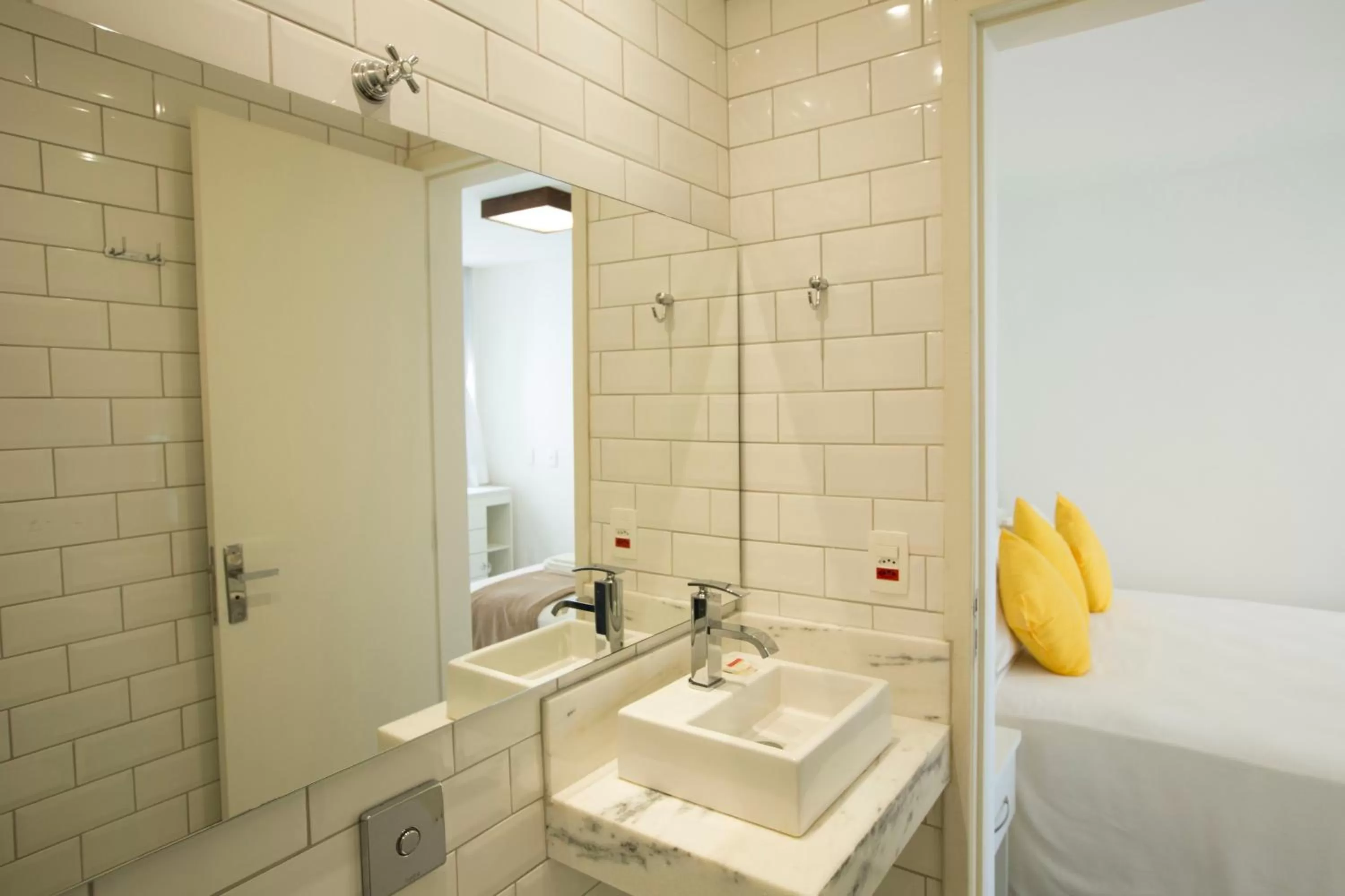 Bathroom in Sugar Loft Apartments