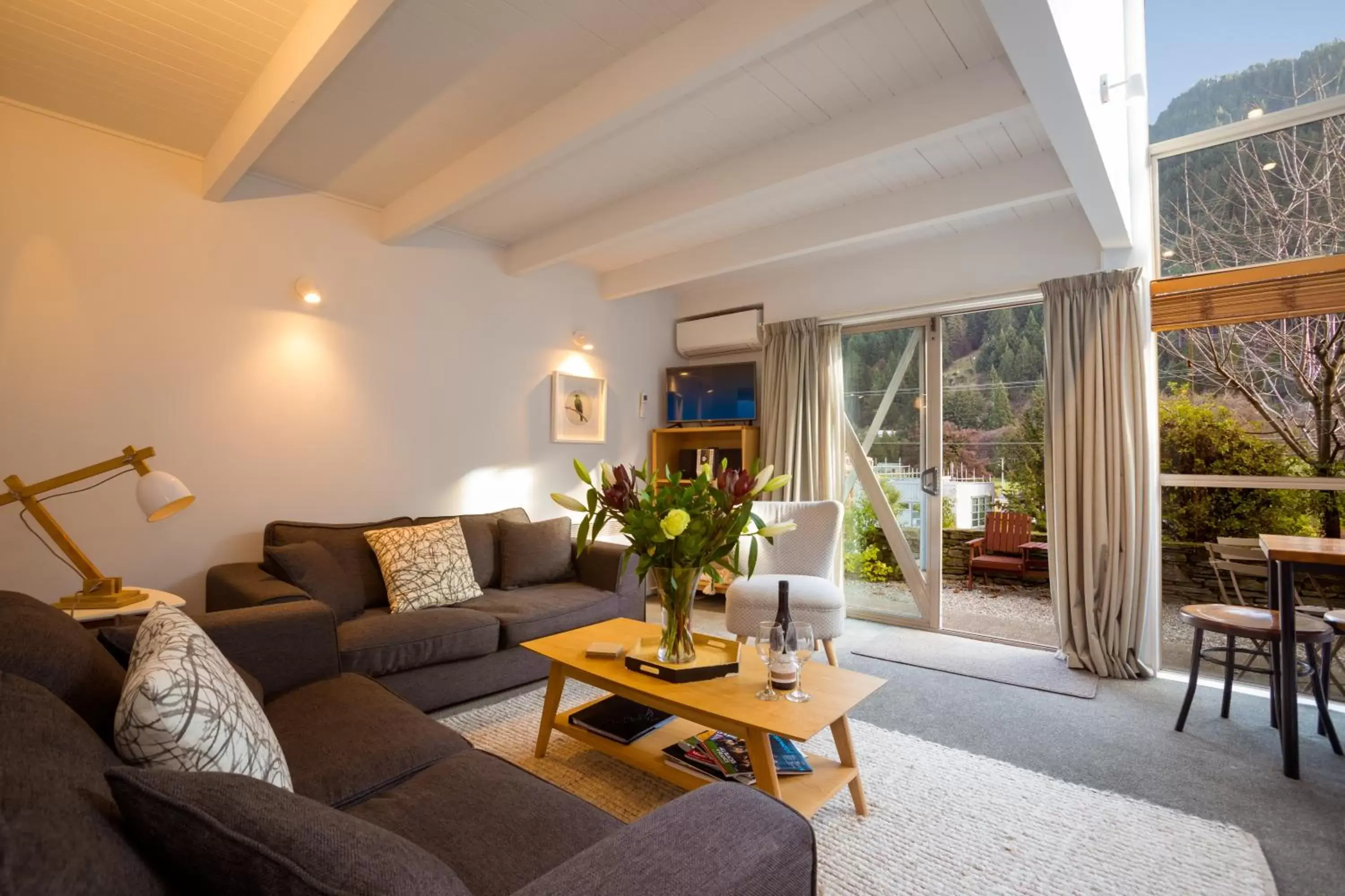 Living room, Seating Area in Cranbury Court Apartments