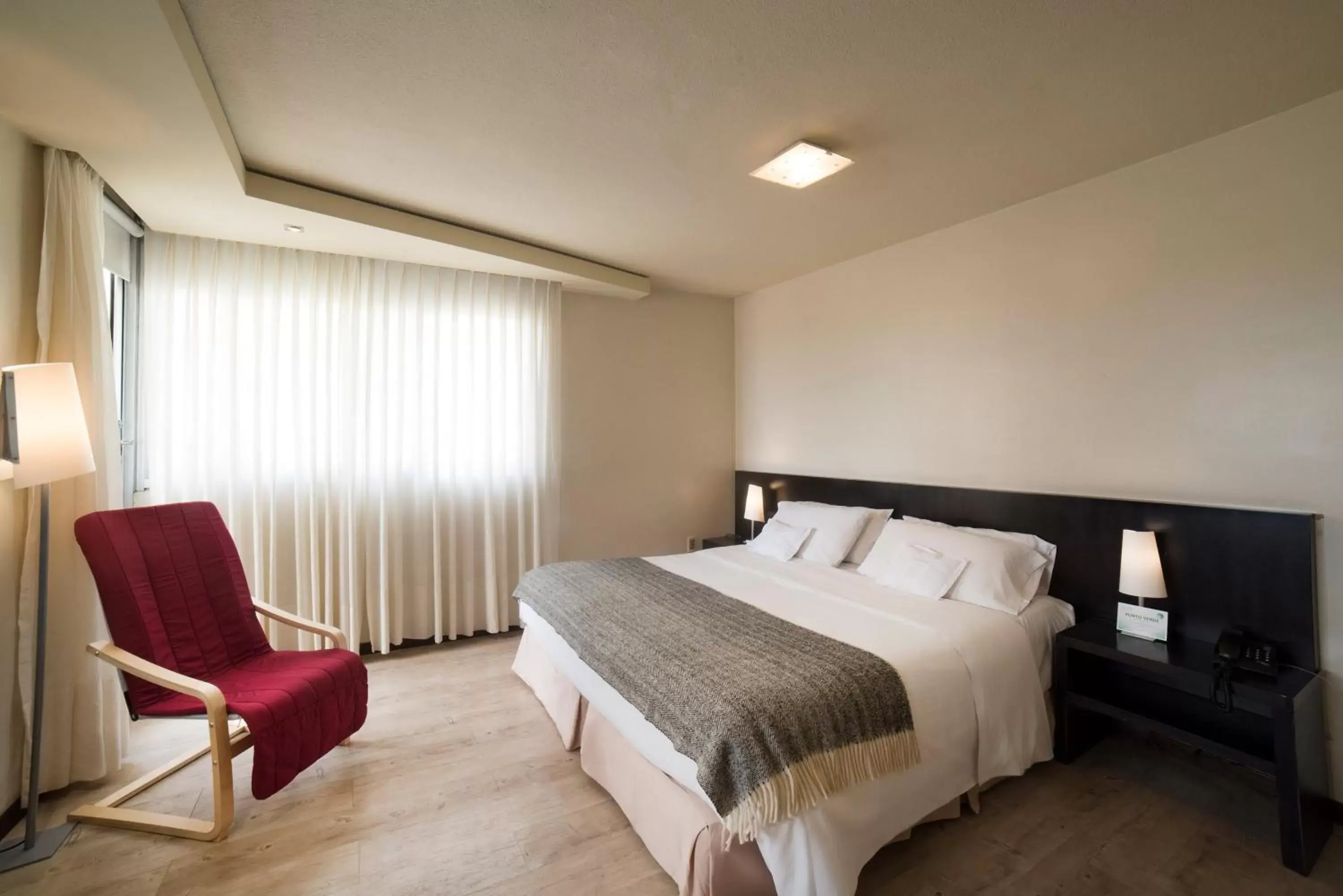 Bedroom, Bed in 27 Suites Hotel