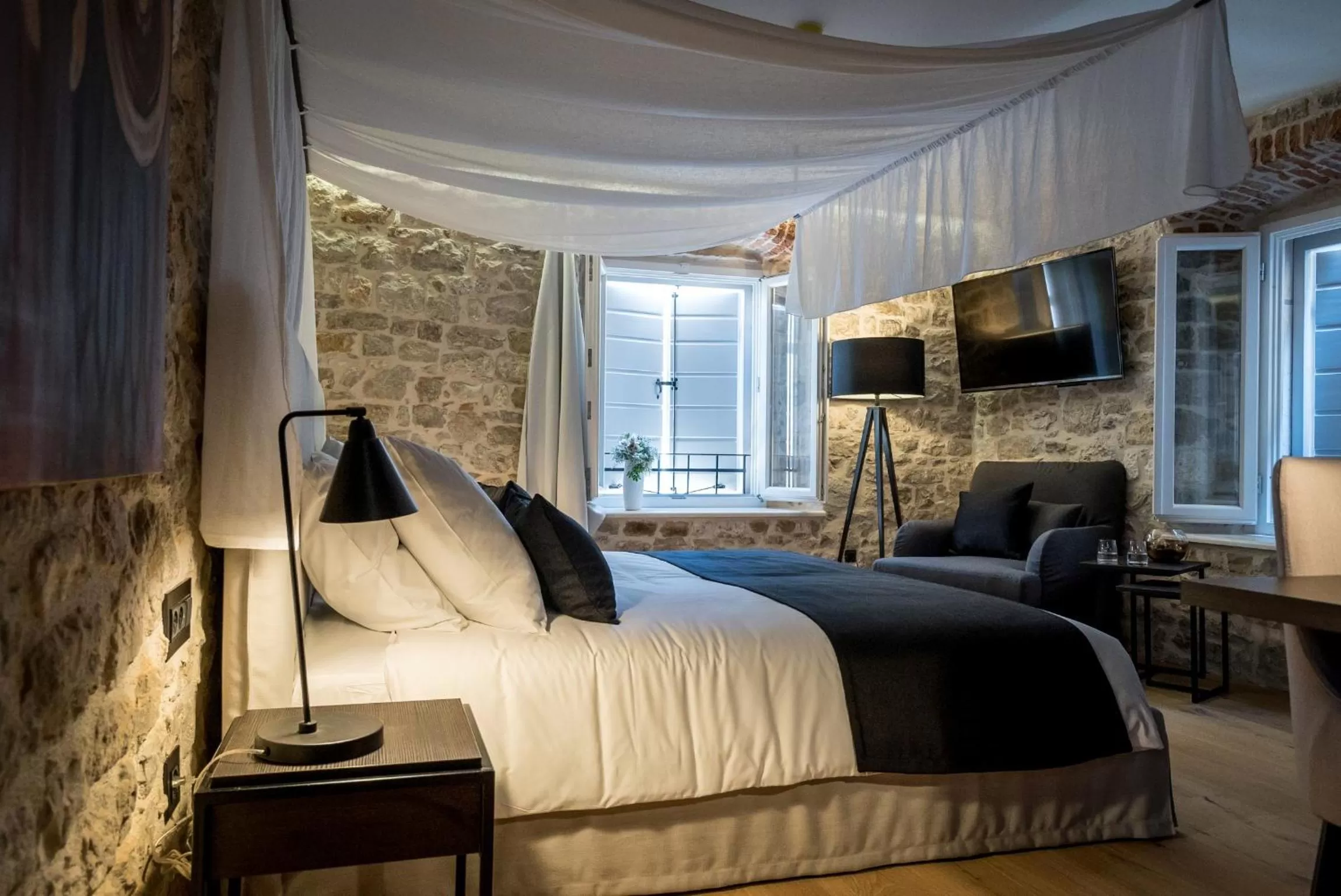 Decorative detail, Bed in Murum Heritage Hotel