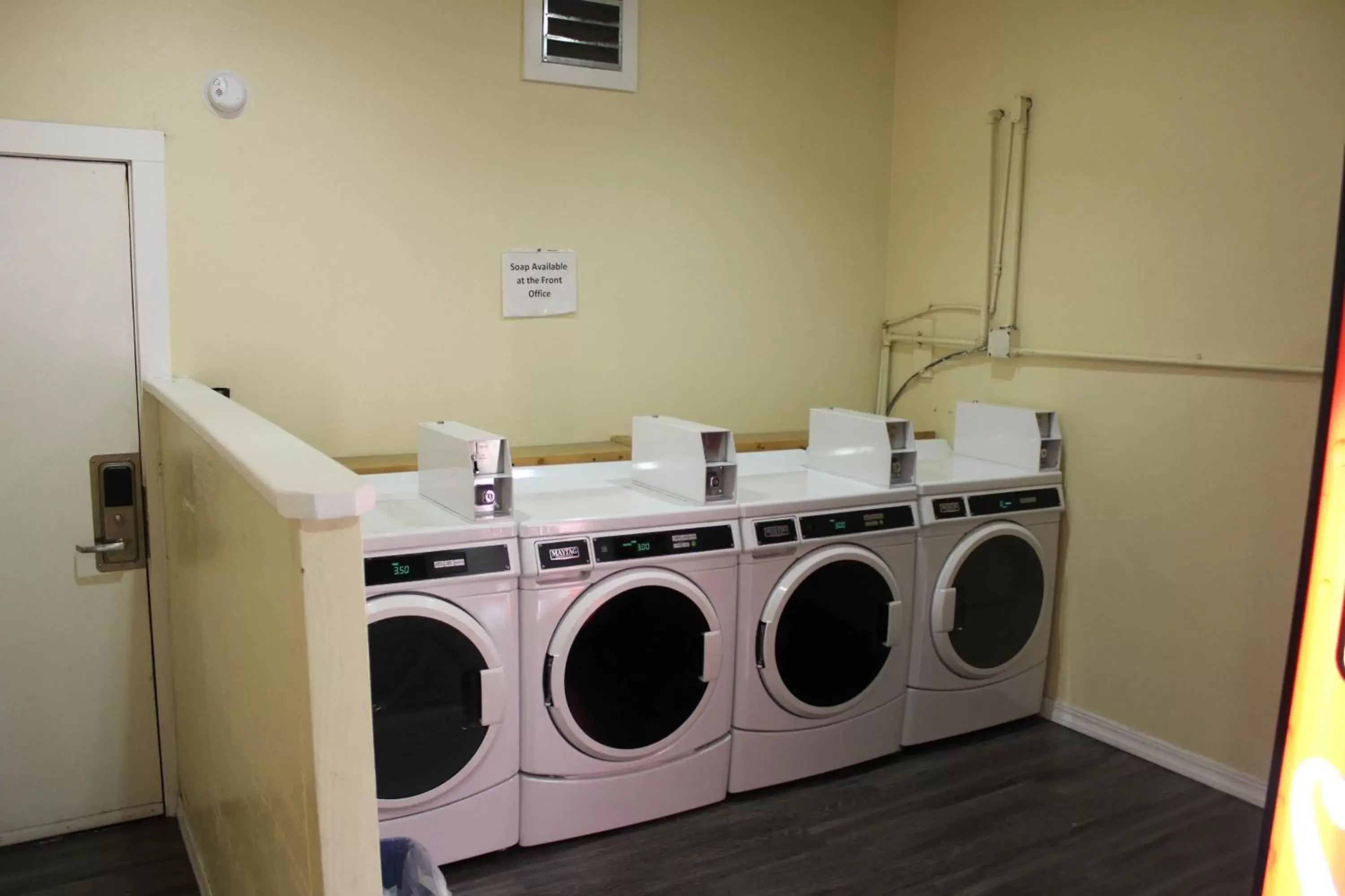 laundry in Rodeway Inn Medford