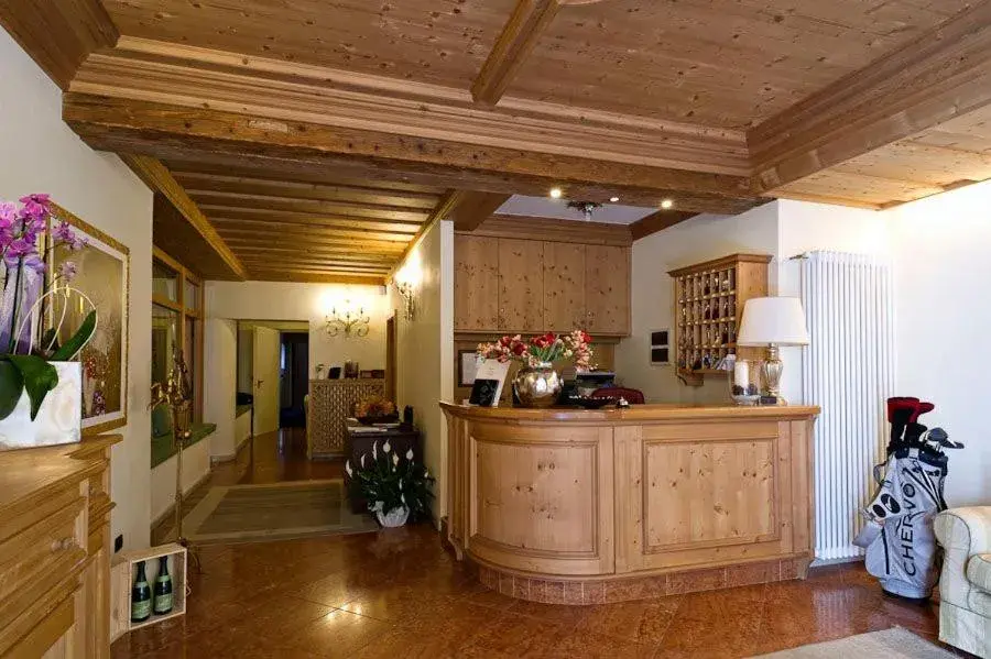 Lobby/Reception in Hotel Belvedere Dolomiti