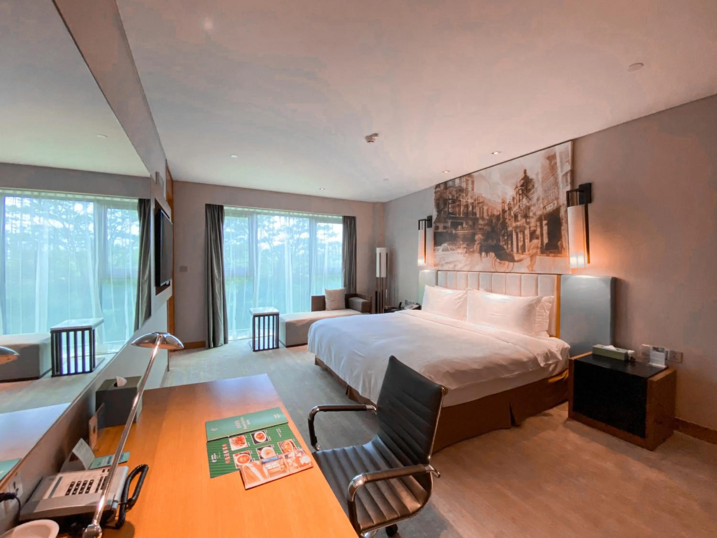 Bed in Junluxe Hotel Guangzhou Science City-Free Shuttle Bus Service to Guangzhou Canton Fair