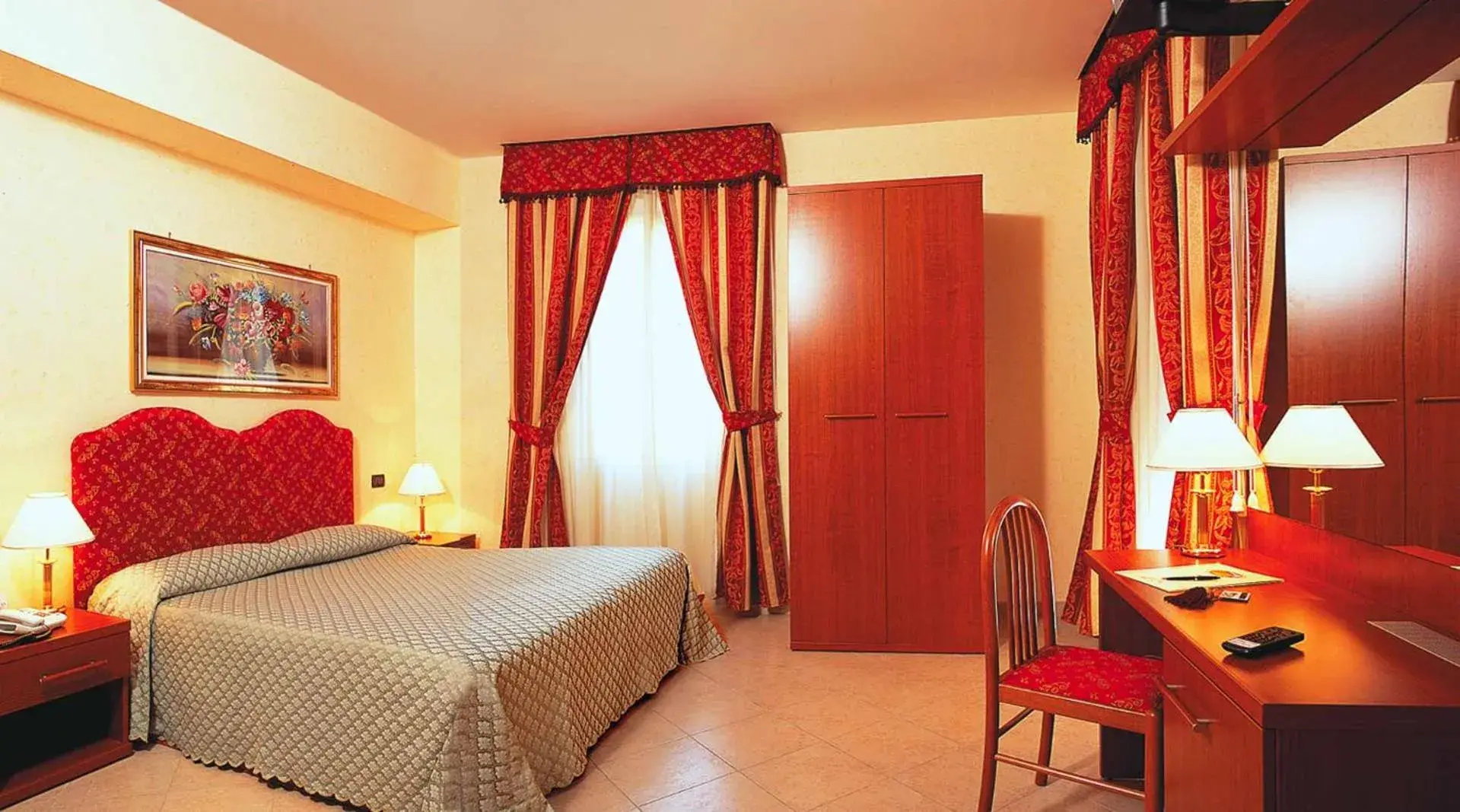 Photo of the whole room, Bed in Hotel Stromboli Photo of the whole room, Bed in Hotel Stromboli