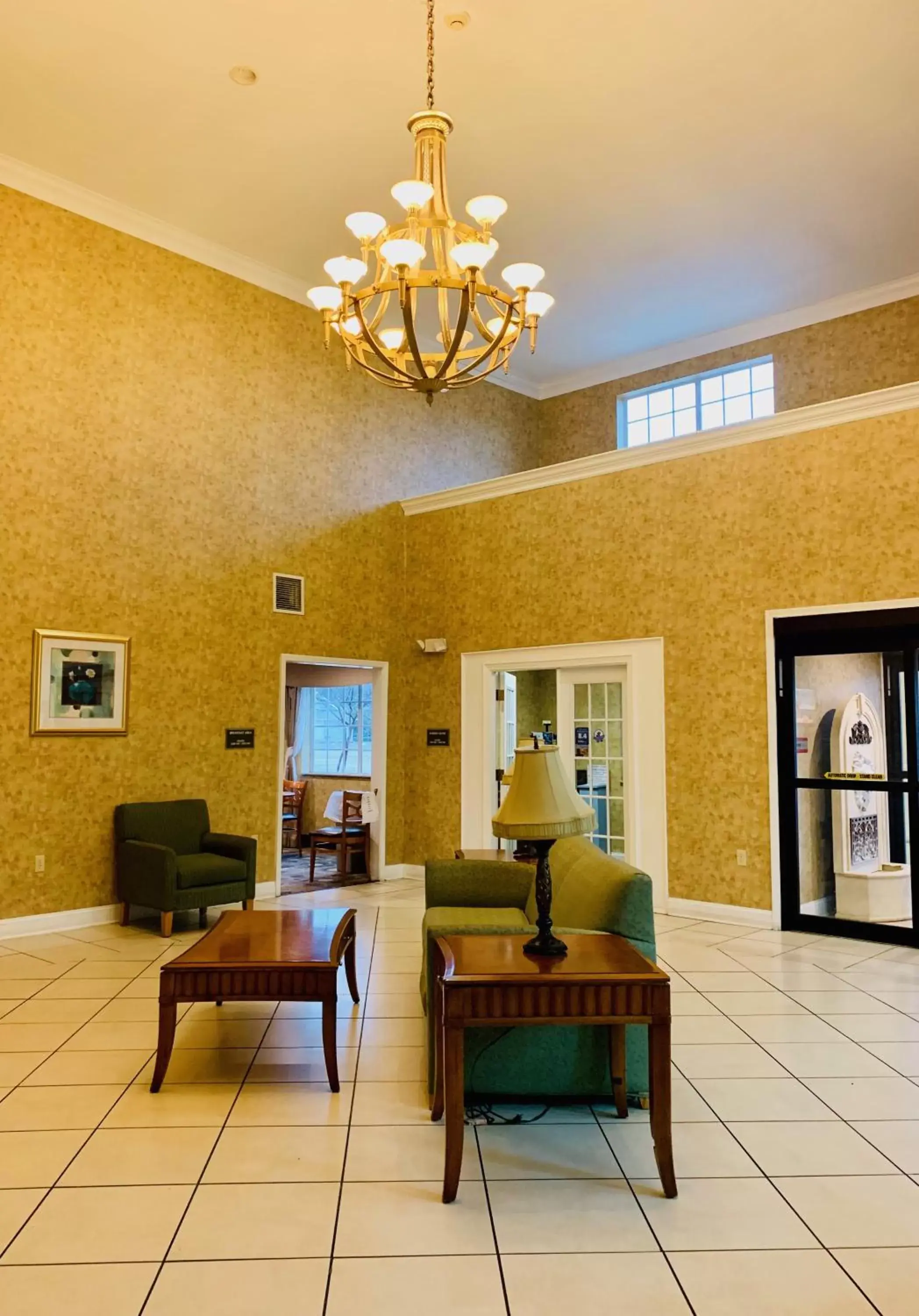 Seating Area in La Quinta by Wyndham Fort Smith