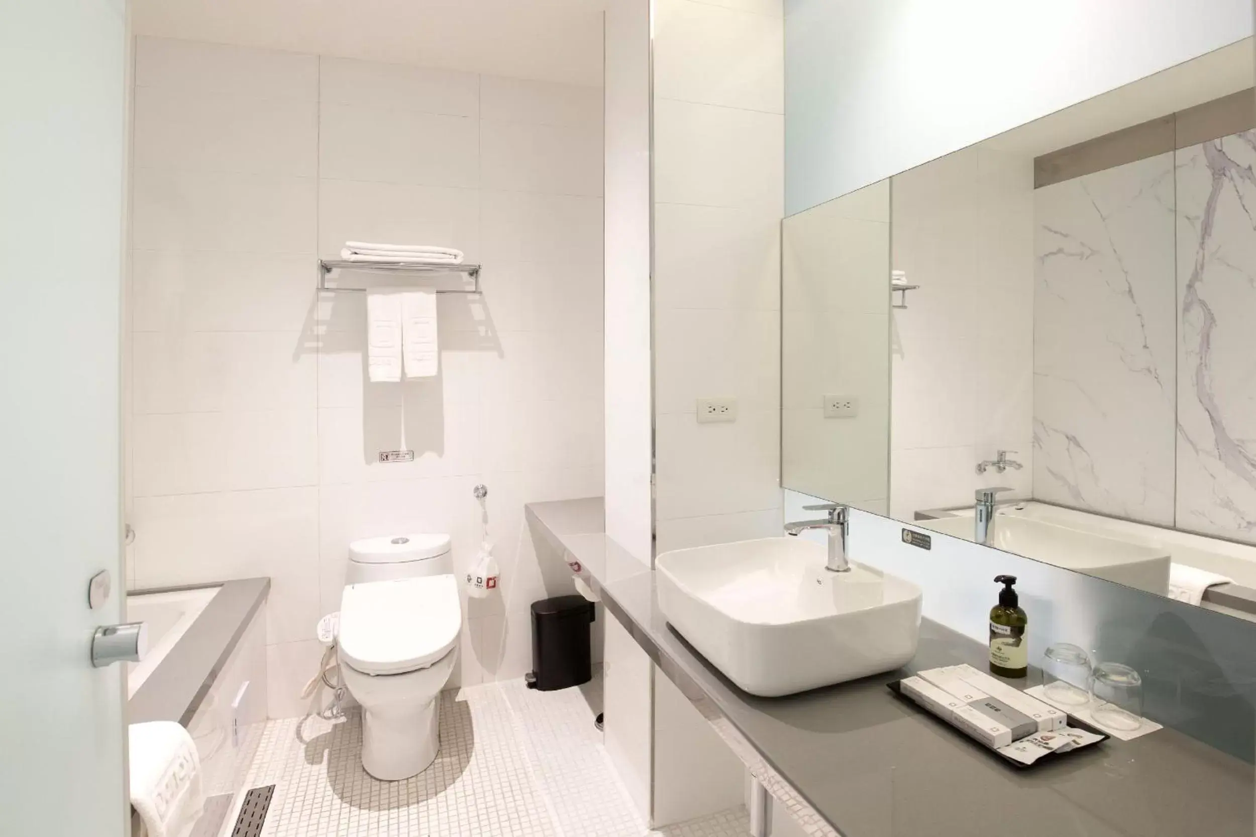 Bathroom in Dandy Hotel - Tianjin Branch