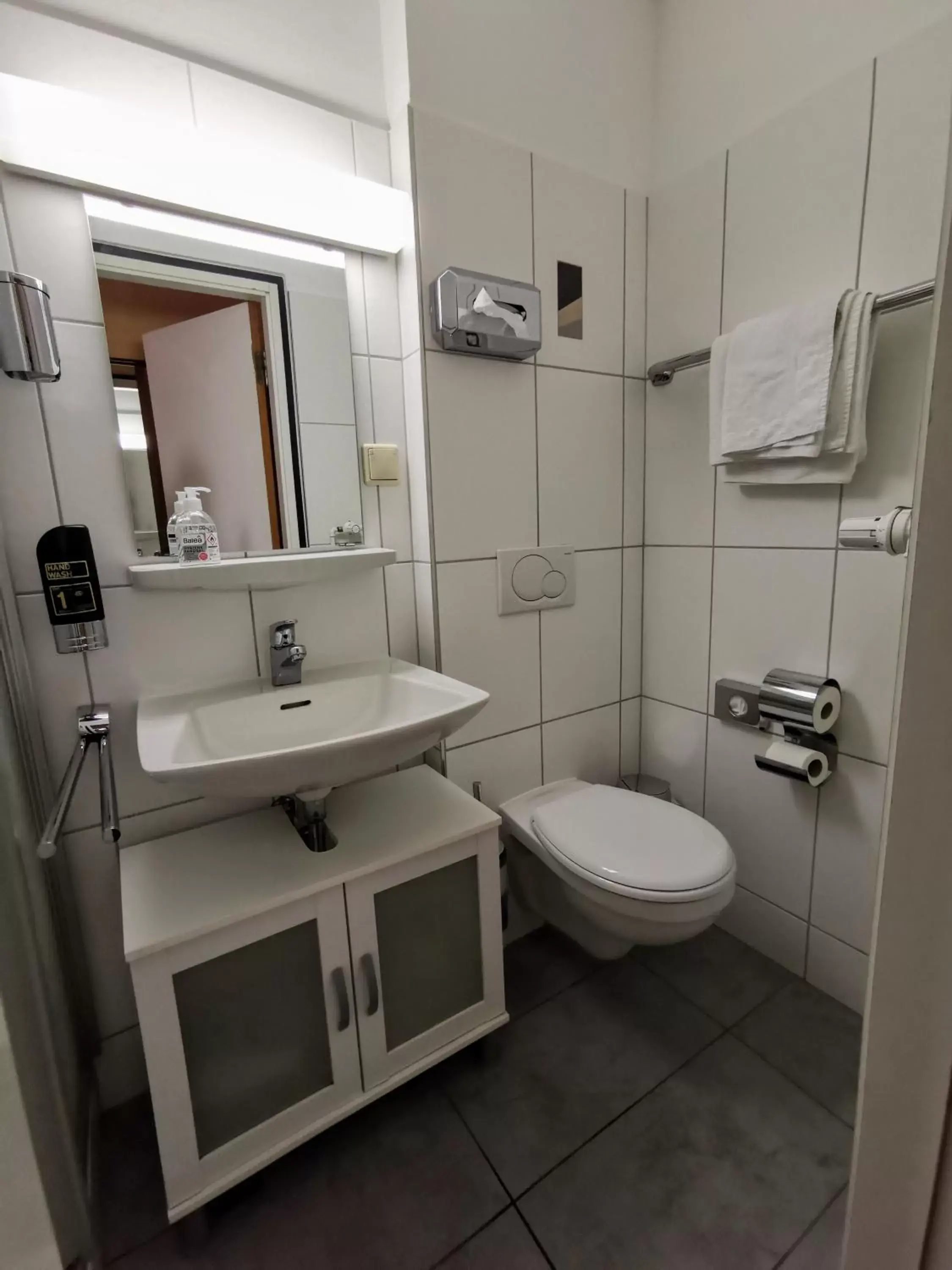 Small Twin Room in Zum Winzermännle Small Twin Room in Zum Winzermännle