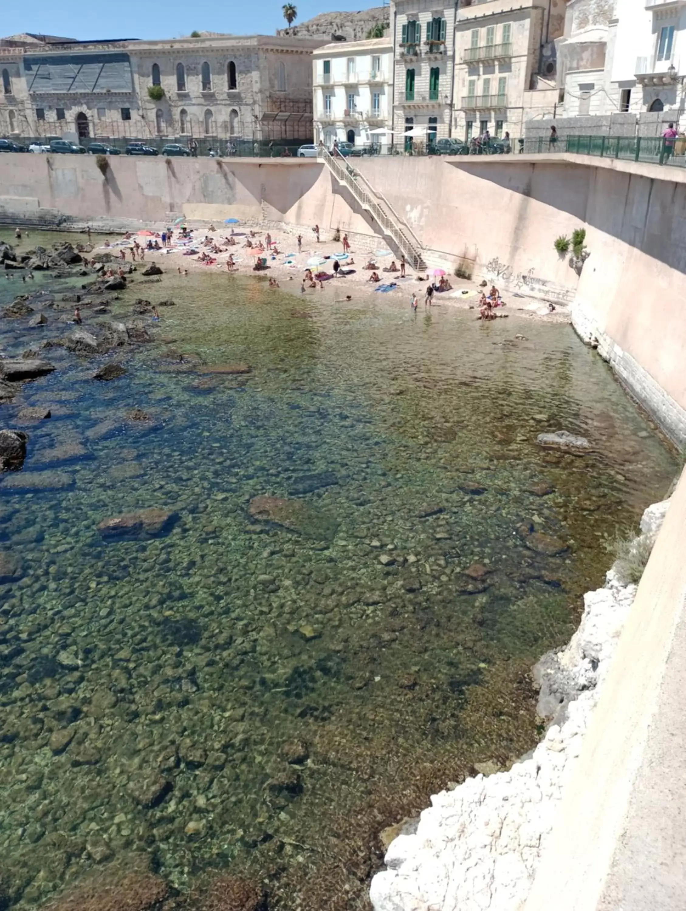 Beach, Bird's-eye View in Galleria del Duomo