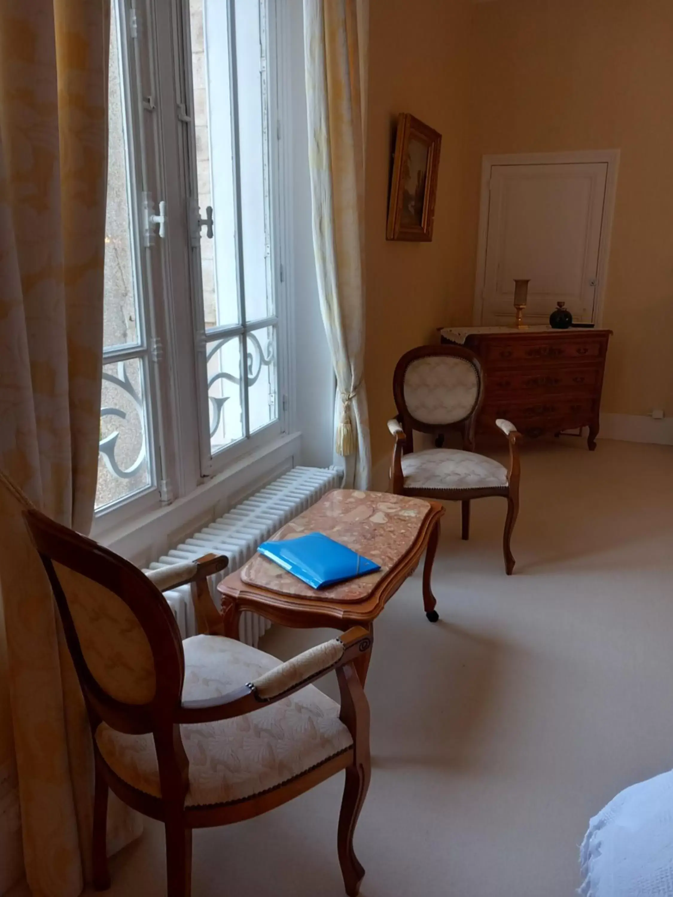 Seating Area in Chateau Maleplane