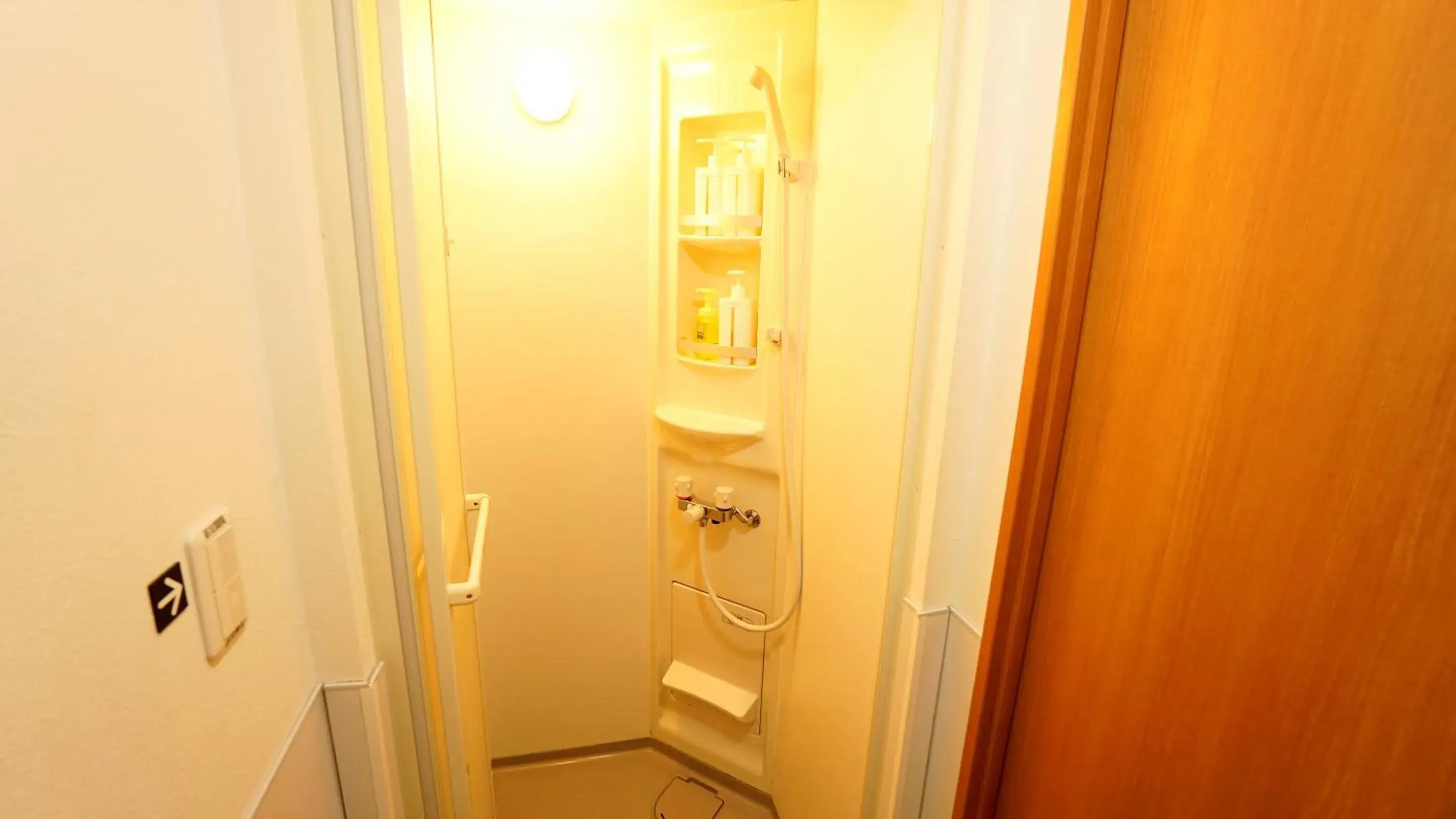 Shower, Bathroom in House Ikebukuro