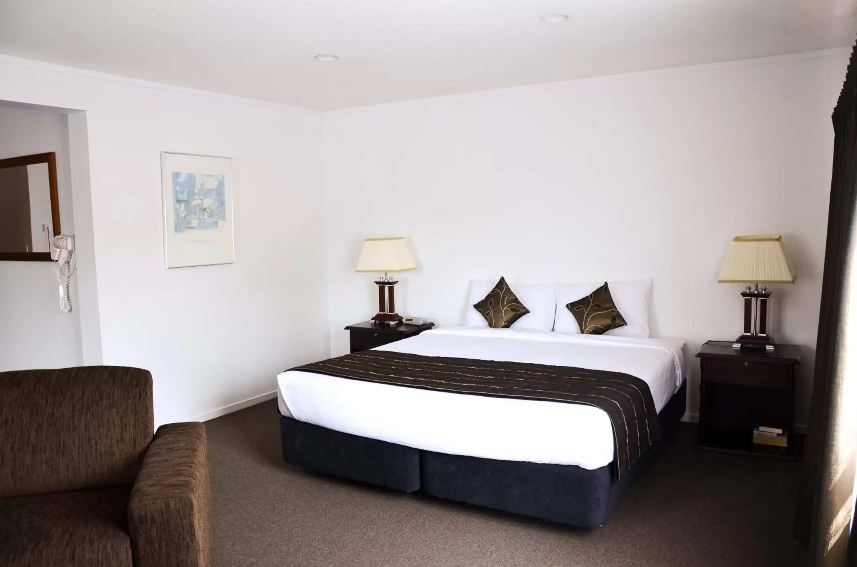 Bed in Alpers Lodge & Conference Centre