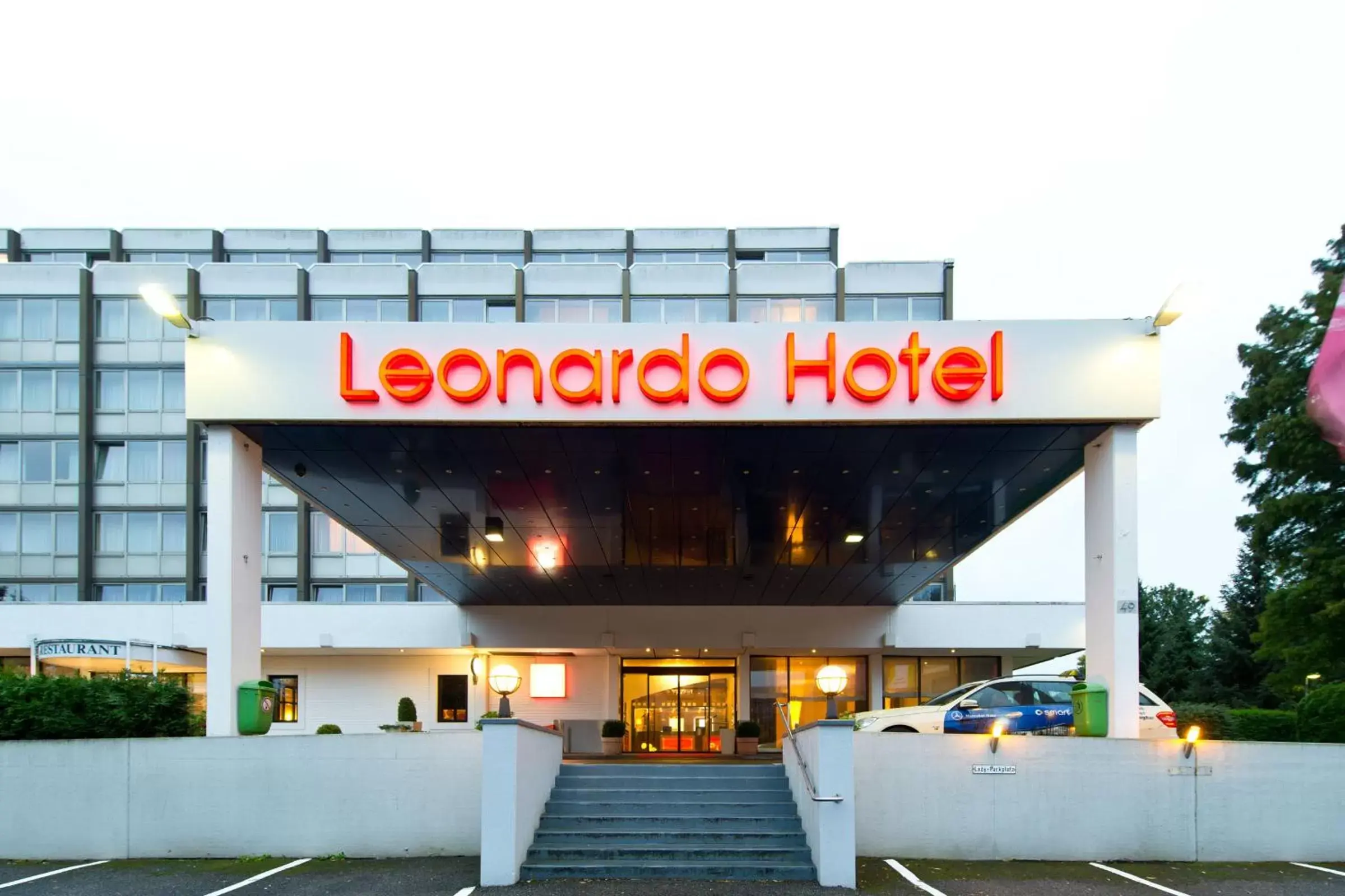 Facade/entrance in Leonardo Hotel Mönchengladbach