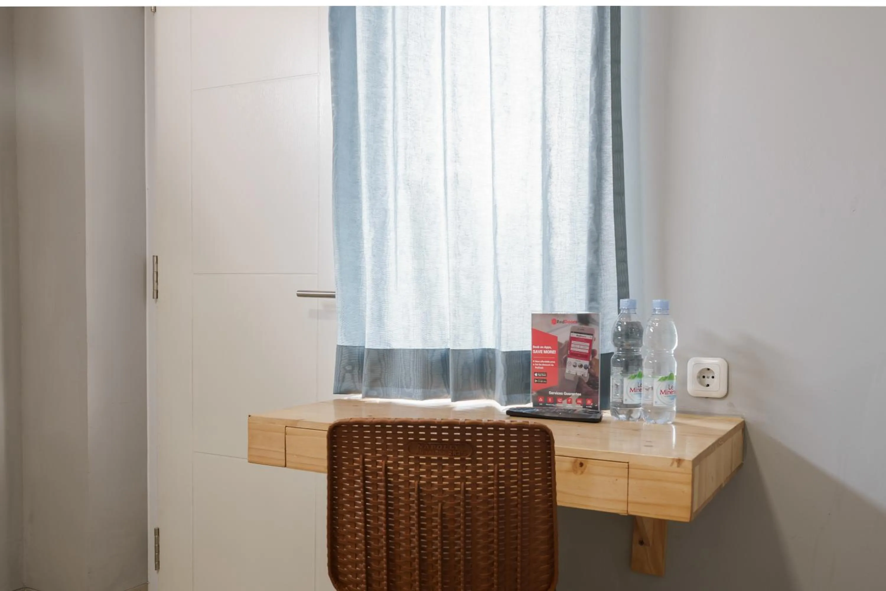 Bedroom in RedDoorz near Plaza Atrium Senen