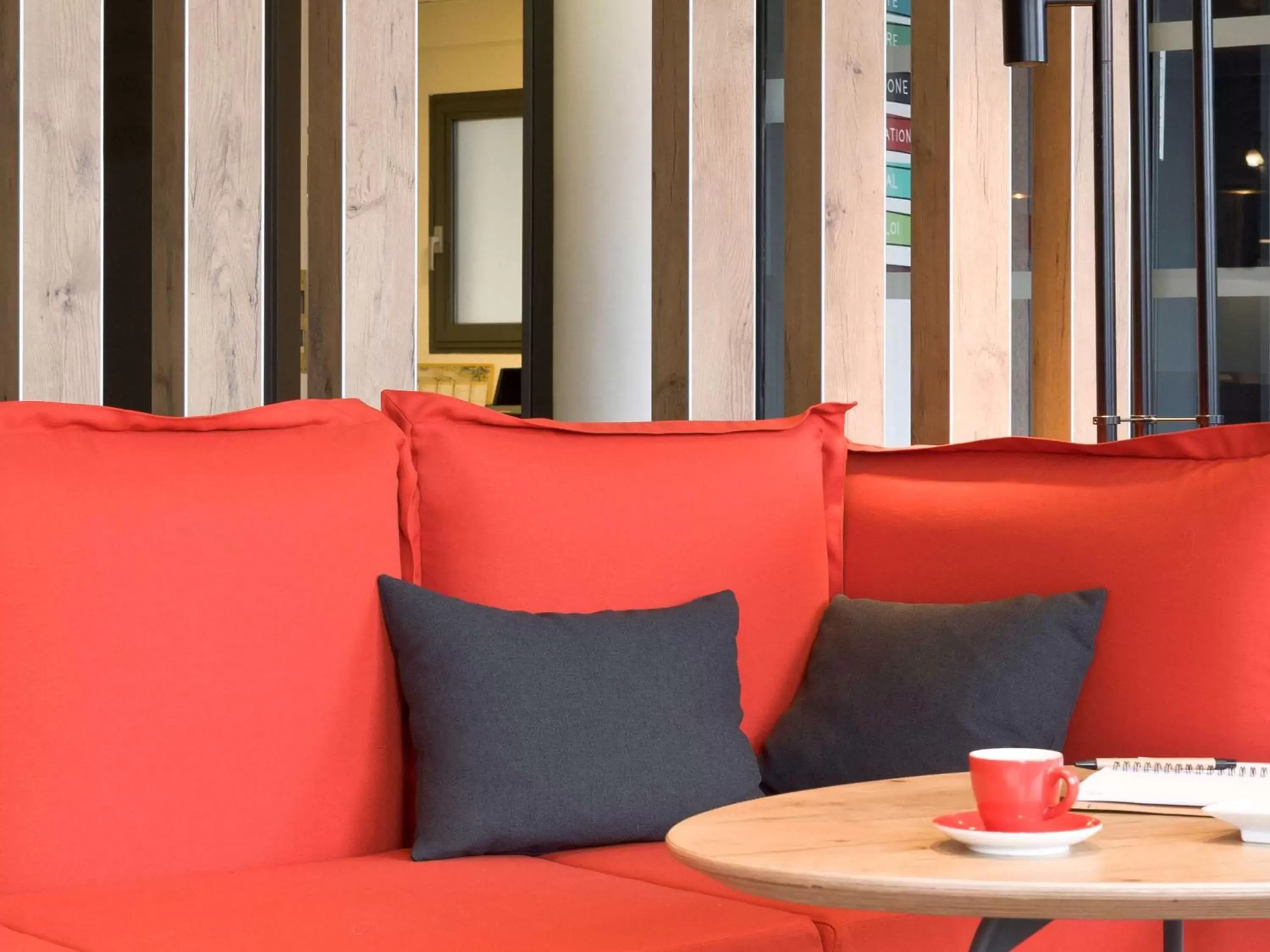 Lounge or bar in ibis Bordeaux Centre - Gare Saint-Jean