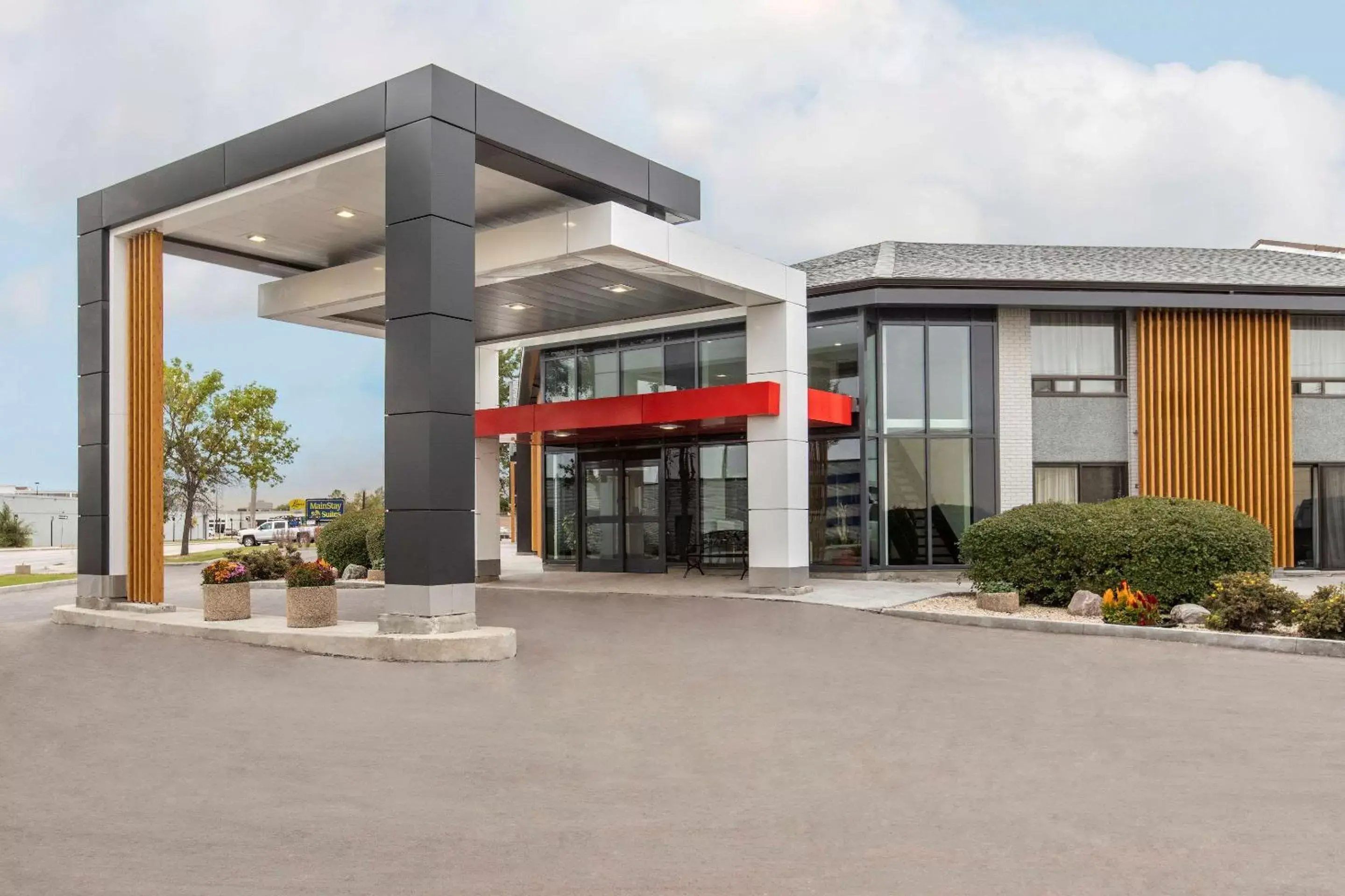 Property Building in Comfort Inn Brossard