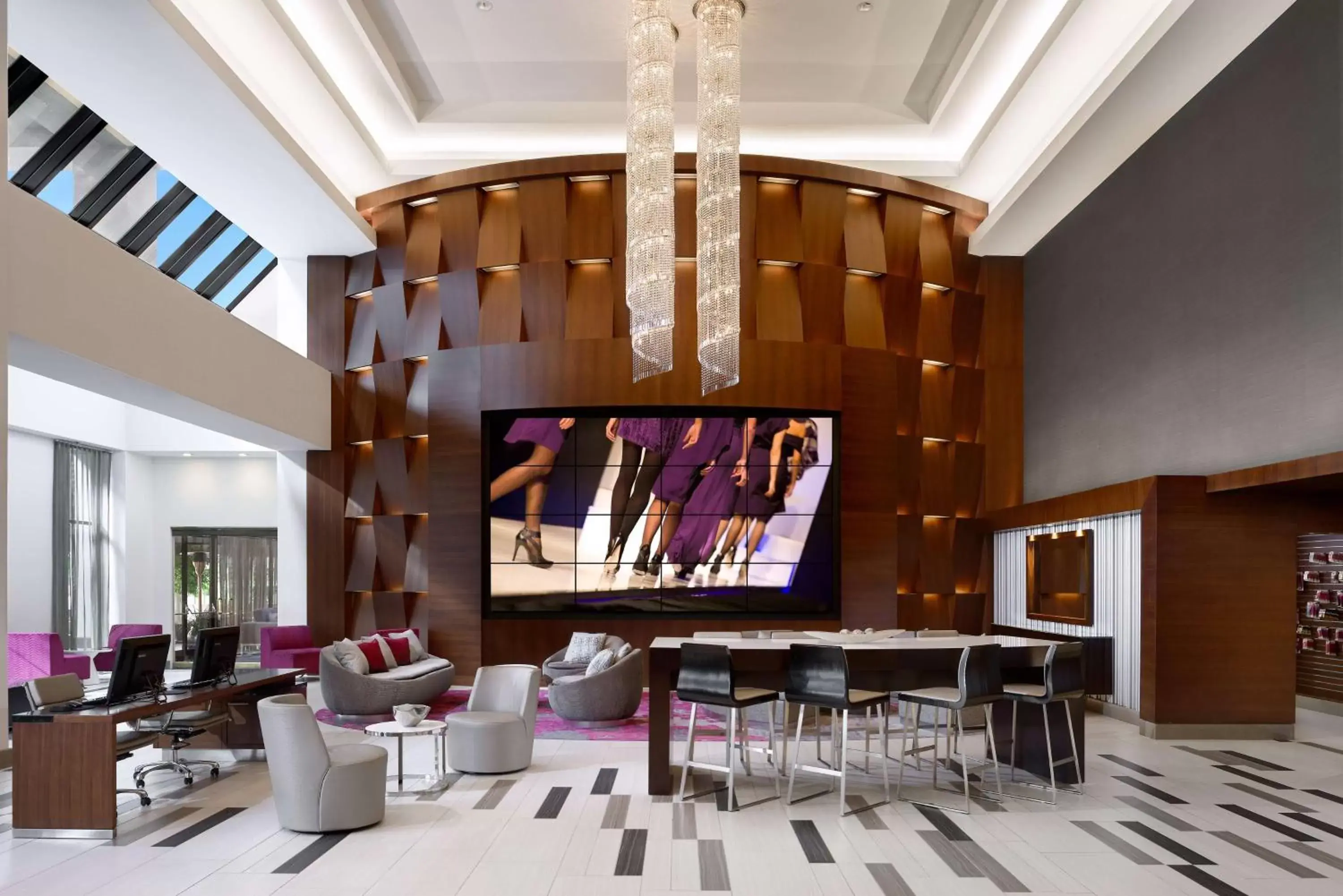 Lobby or reception in Hilton Woodland Hills/ Los Angeles