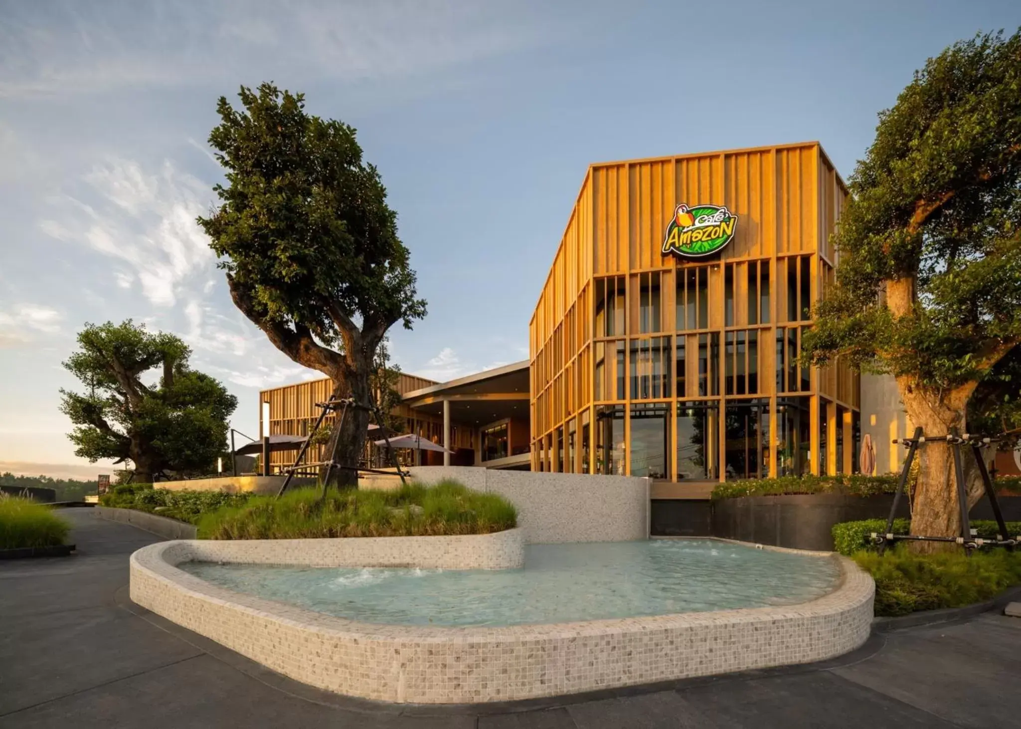 On-site shops, Property Building in The Signature Hotel Airport