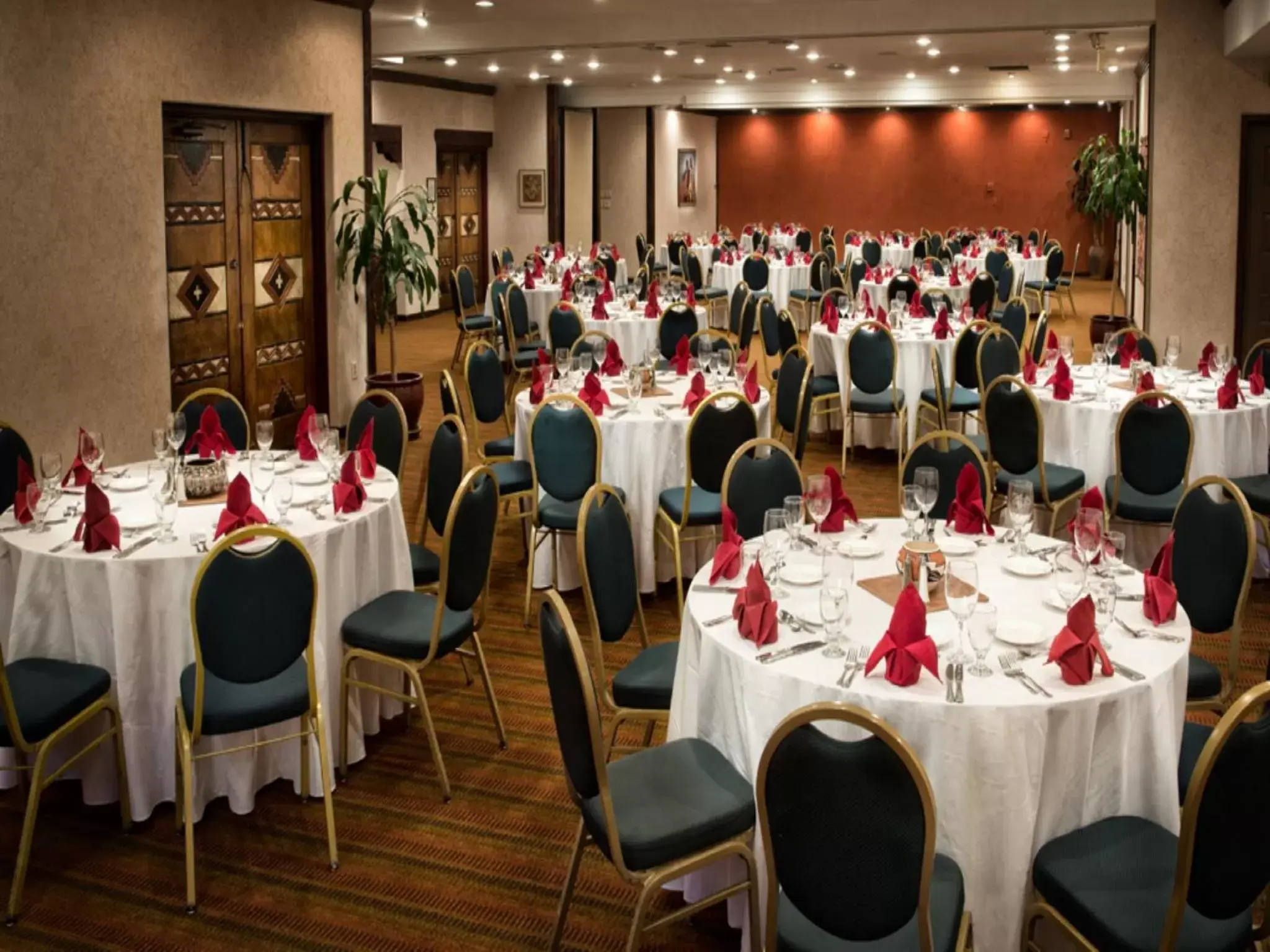 Business facilities, Restaurant/Places to Eat in Hotel Santa Fe