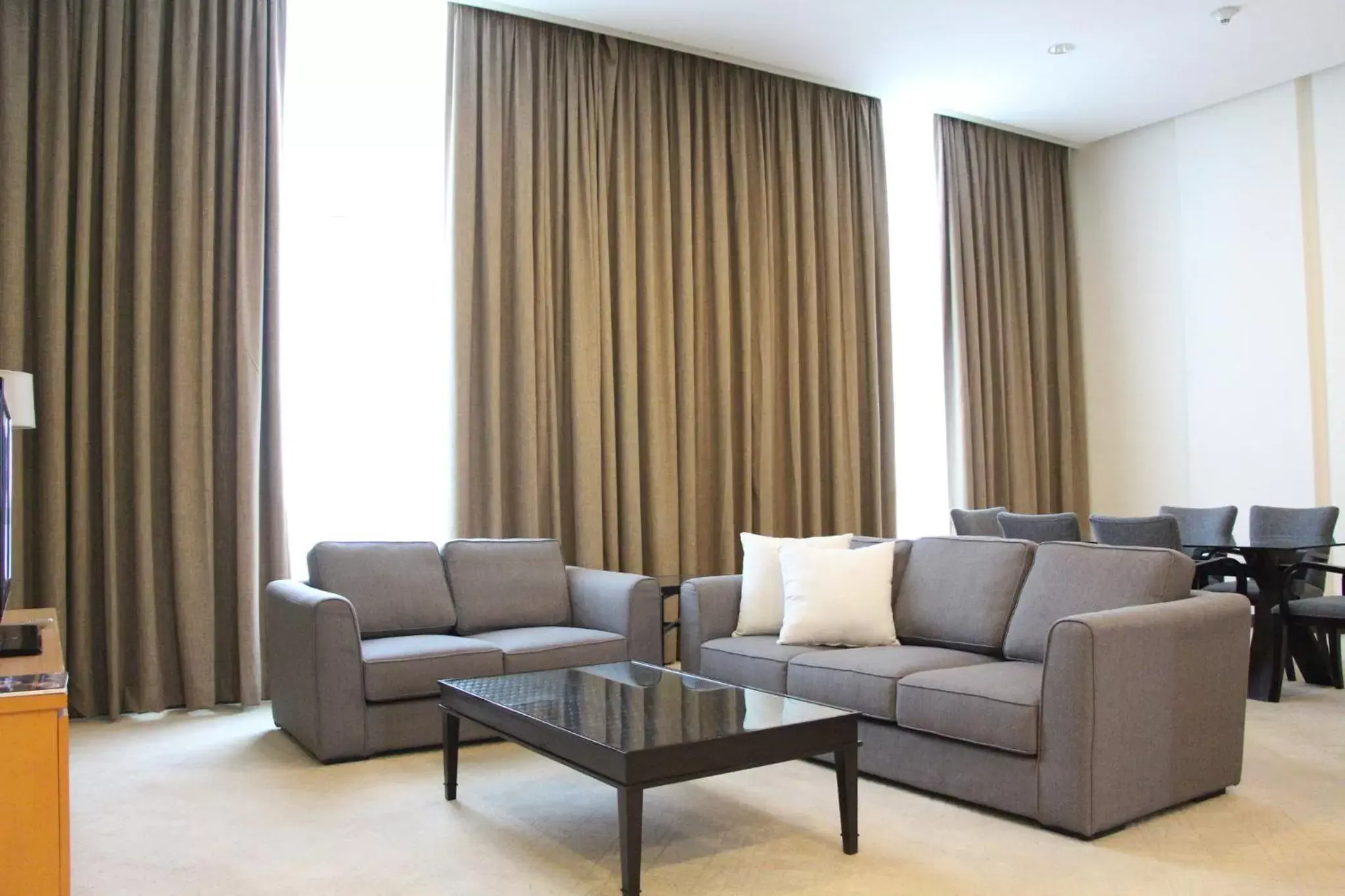 Photo of the whole room, Seating Area in Holiday Inn Melaka, an IHG Hotel