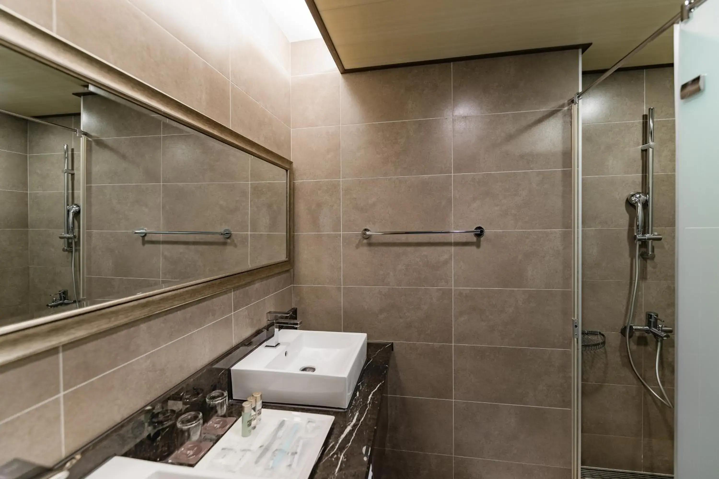 Shower, Bathroom in Great Roots Forestry Spa Resort