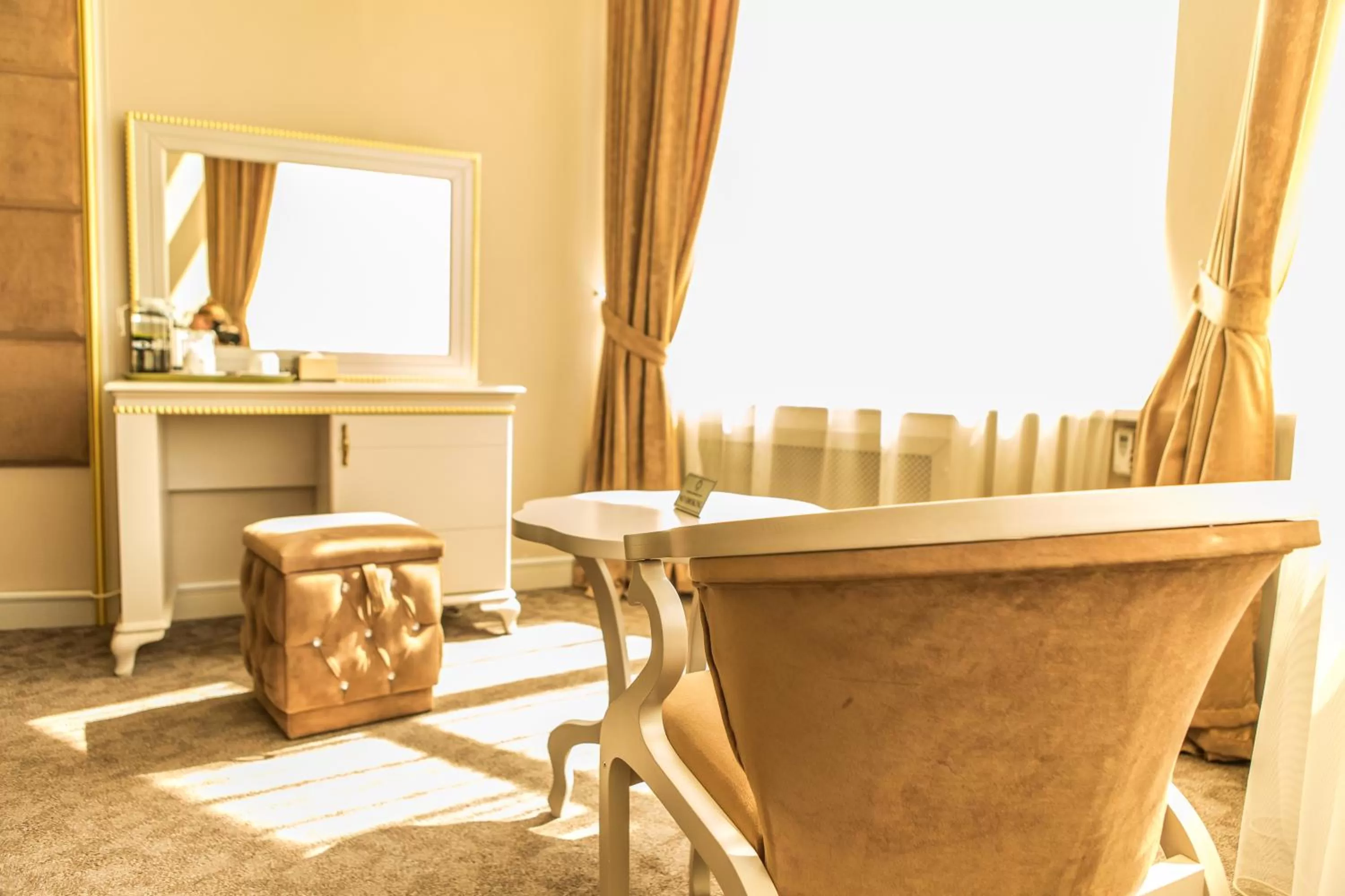 Living room in Grand Sapphire Hotel