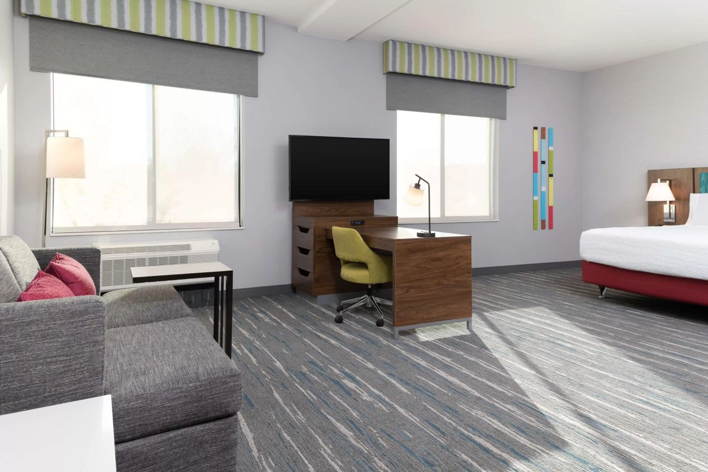 Bedroom, Bed in Hampton Inn & Suites Santa Rosa Sonoma Wine Country