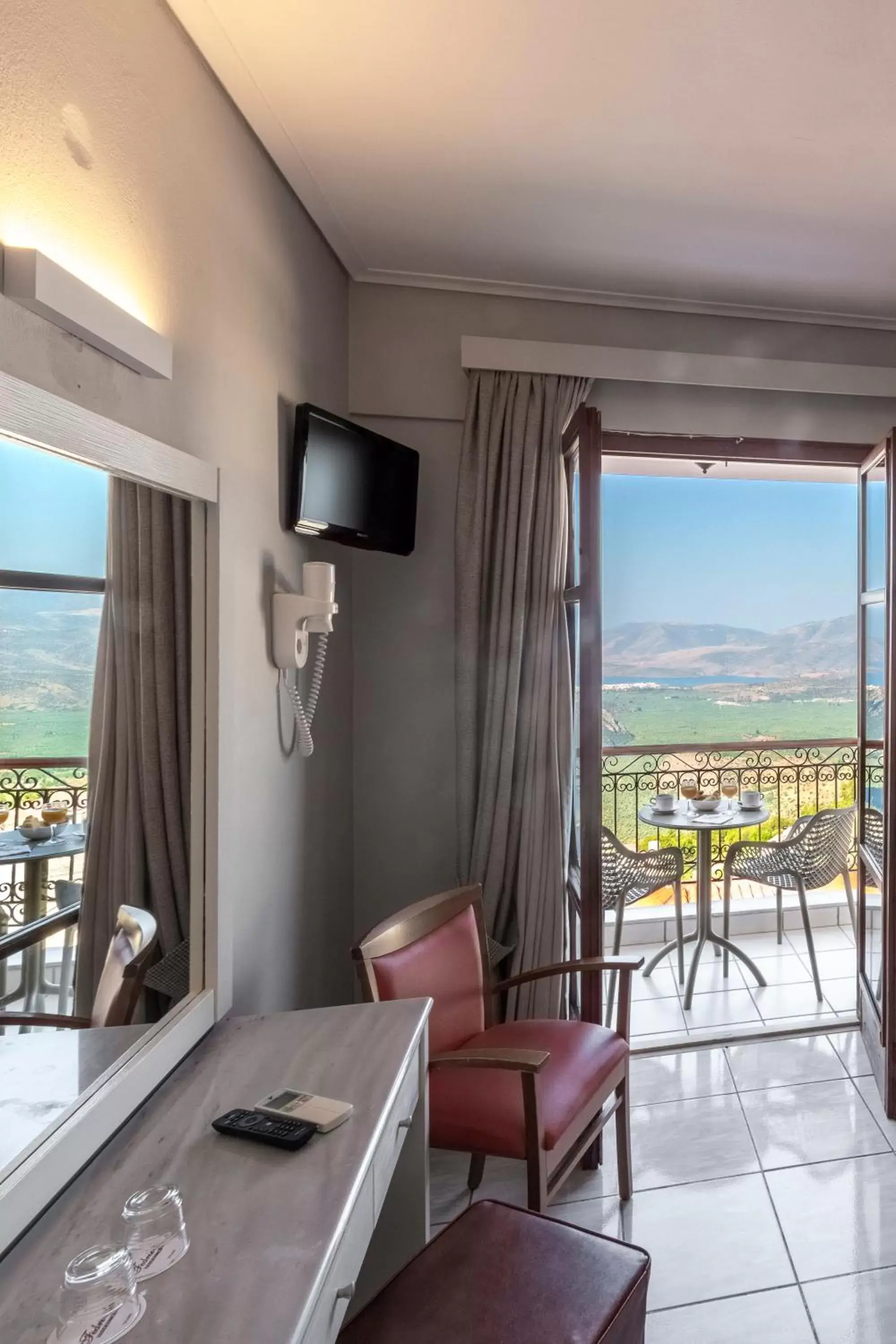 Balcony/Terrace in Fedriades Delphi Hotel