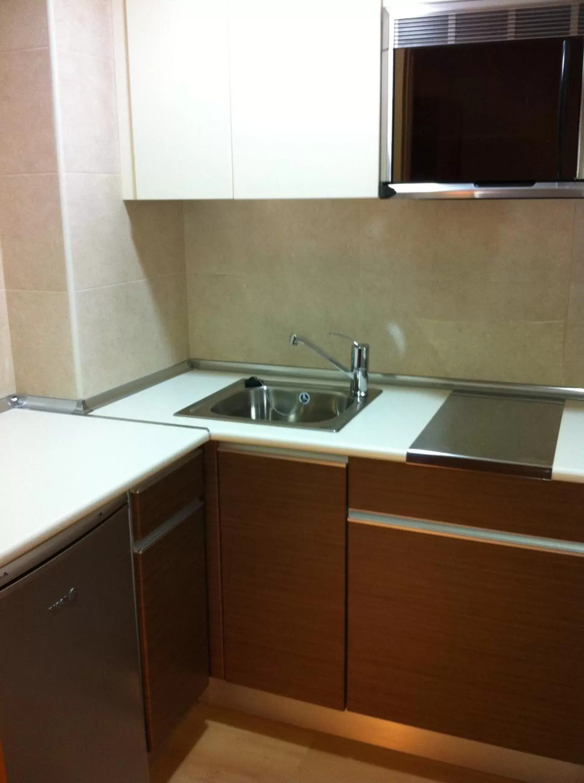 Kitchen or kitchenette, Kitchen/Kitchenette in Hotel-Apartamentos Tartesos