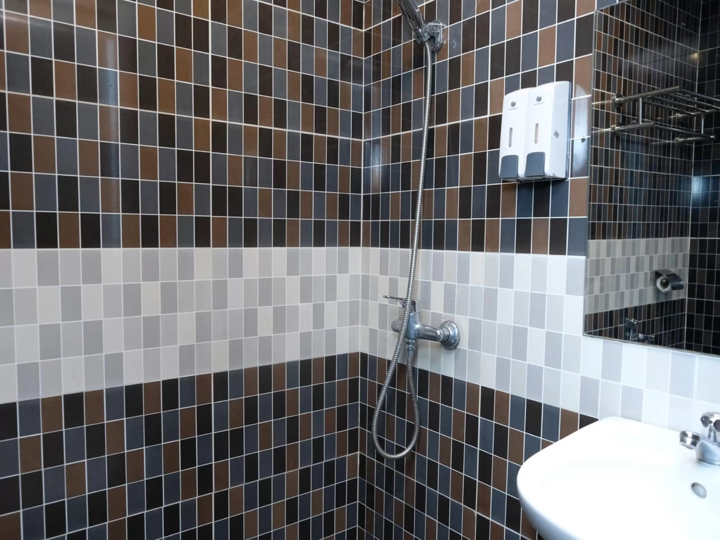 Bathroom in Hotel De' Tees, Masai Utama