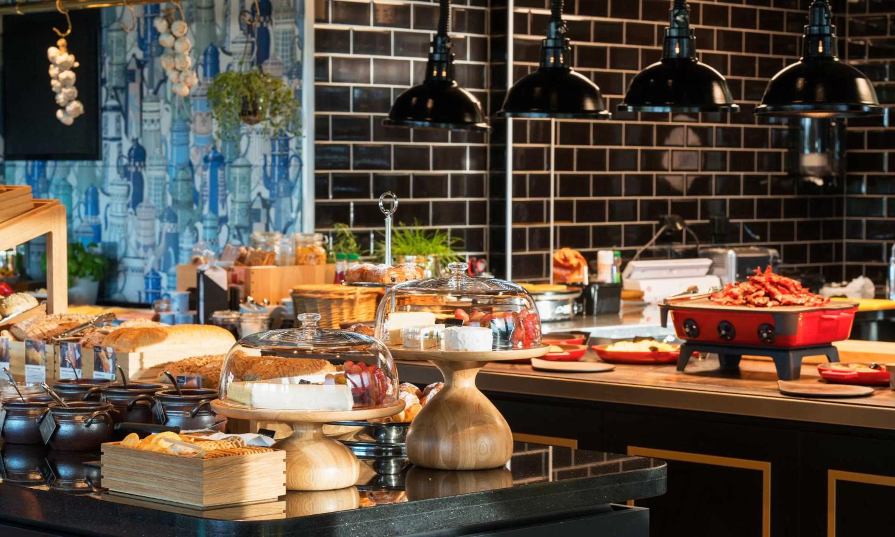 Buffet breakfast in Thon Hotel Arendal